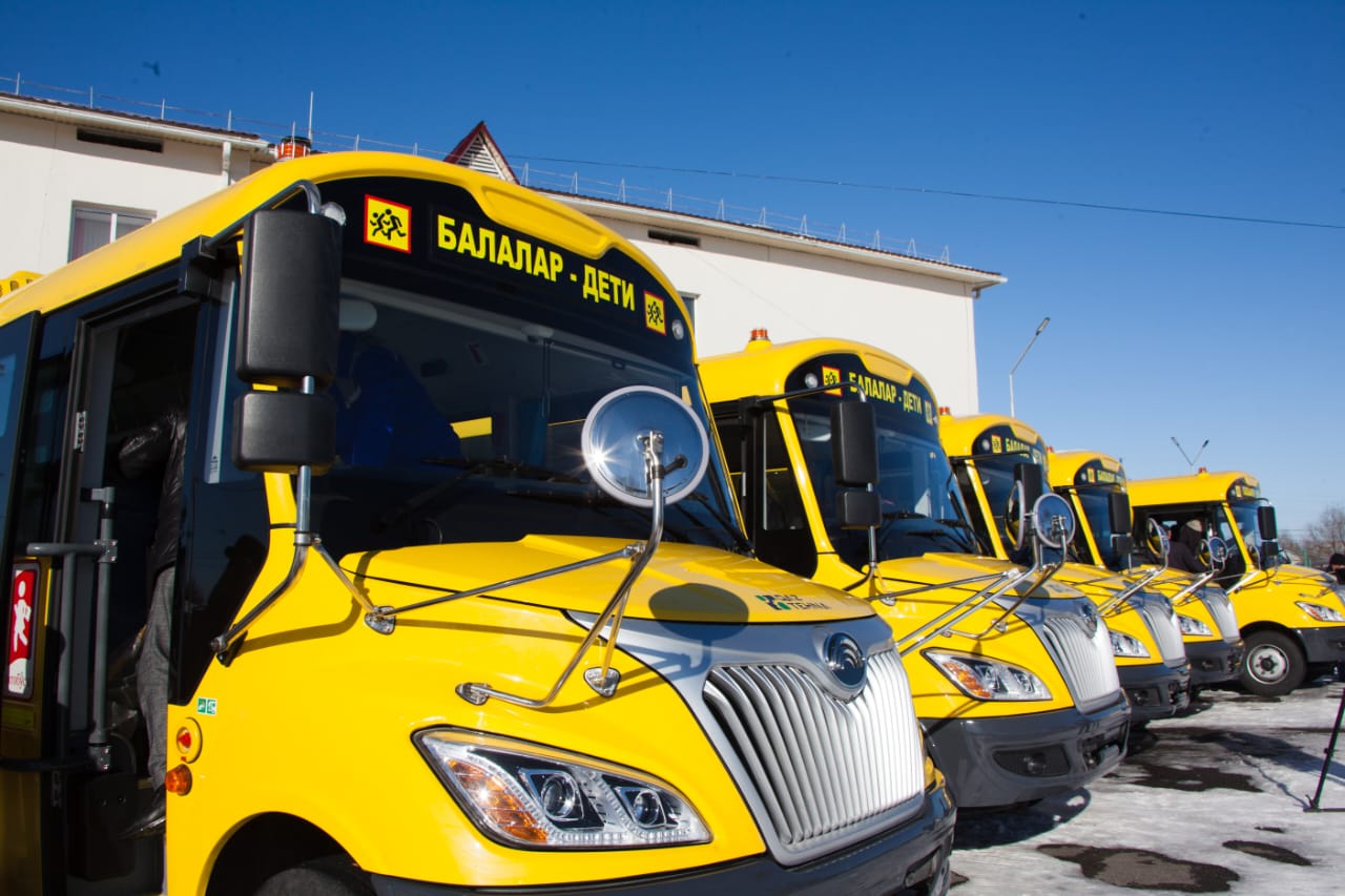 Мектептерге жаңа автобус кілттері табысталды