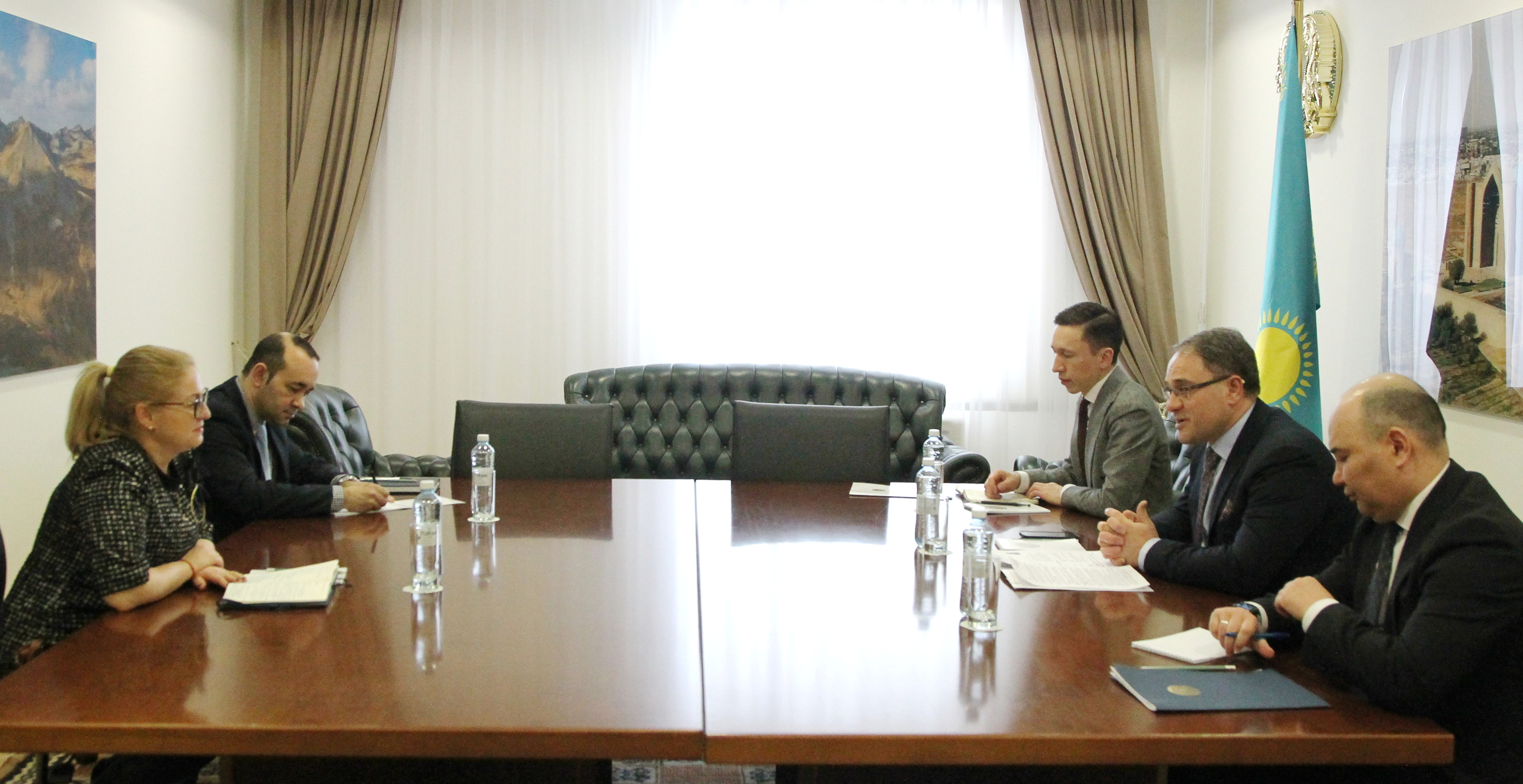 Перспективы сотрудничества Казахстана с Италией и Румынией обсуждены в МИД РК