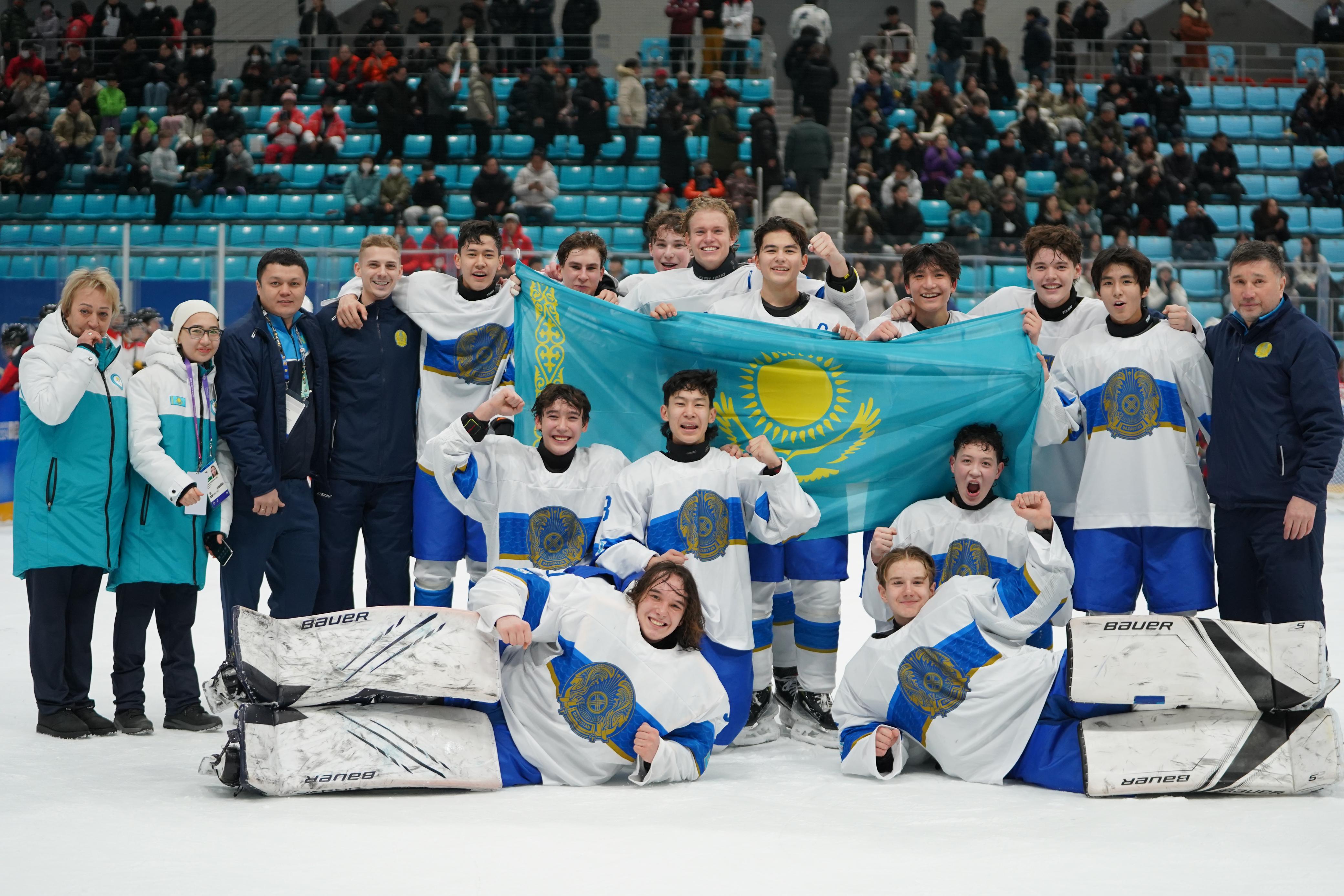 французы и русские встречают немцев. кто хотел завоевать россию. раз в сто лет европа объединяется. и с каждым годом завоевывает. и с каждым годом завоевывает.