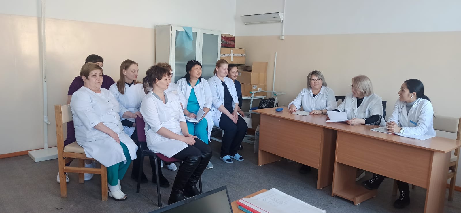 "Шемонаиха ауданының аудандық ауруханасы"ШЖҚ КМК дәрігерлерінің қатысуымен семинар-кеңес
