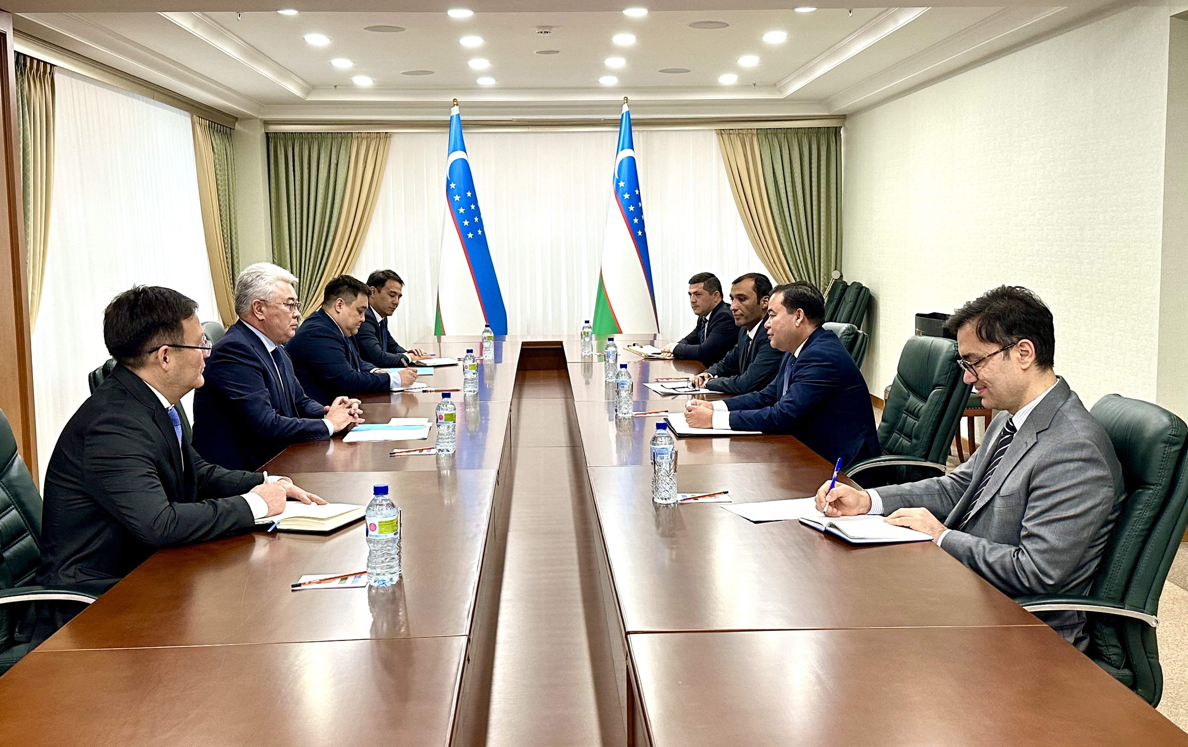 Kazakhstan Ambassador to Uzbekistan Beibut Atamkulov met with newly appointed Deputy Minister of Foreign Affairs of Uzbekistan Rakhmatulla Nurimbetov