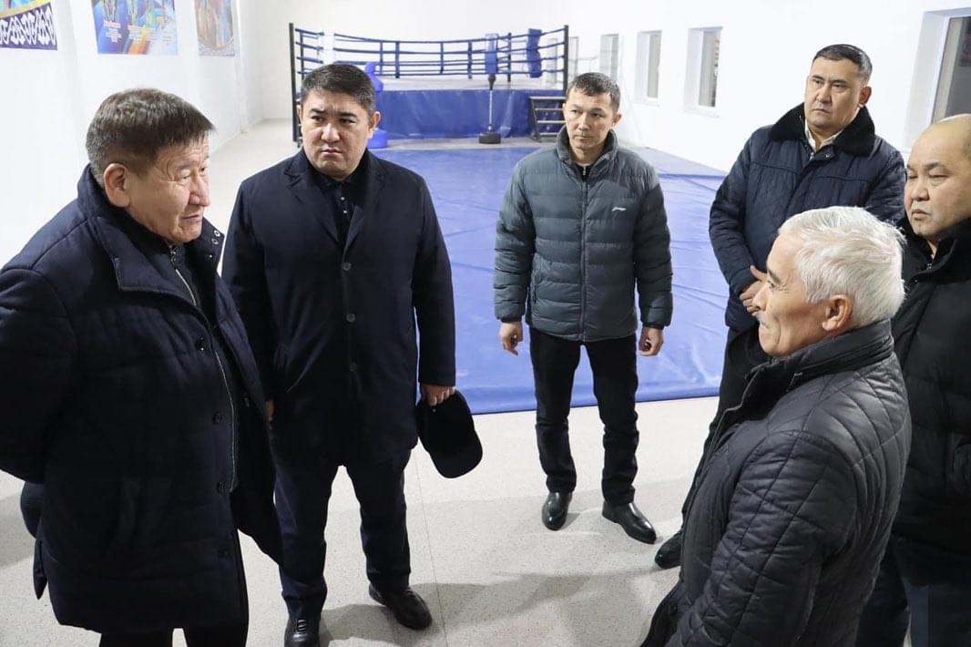 ВИЗИТ ДЕПУТАТА СЕНАТА В ШУСКИЙ РАЙОН