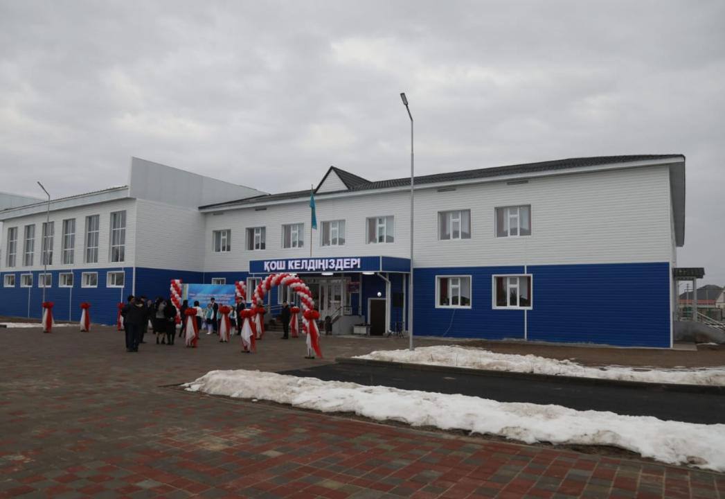 В СЕЛЕ АК ЖОЛ МЕРКЕНСКОГО РАЙОНА ОТКРЫЛАСЬ НОВАЯ ШКОЛА НА 80 МЕСТ