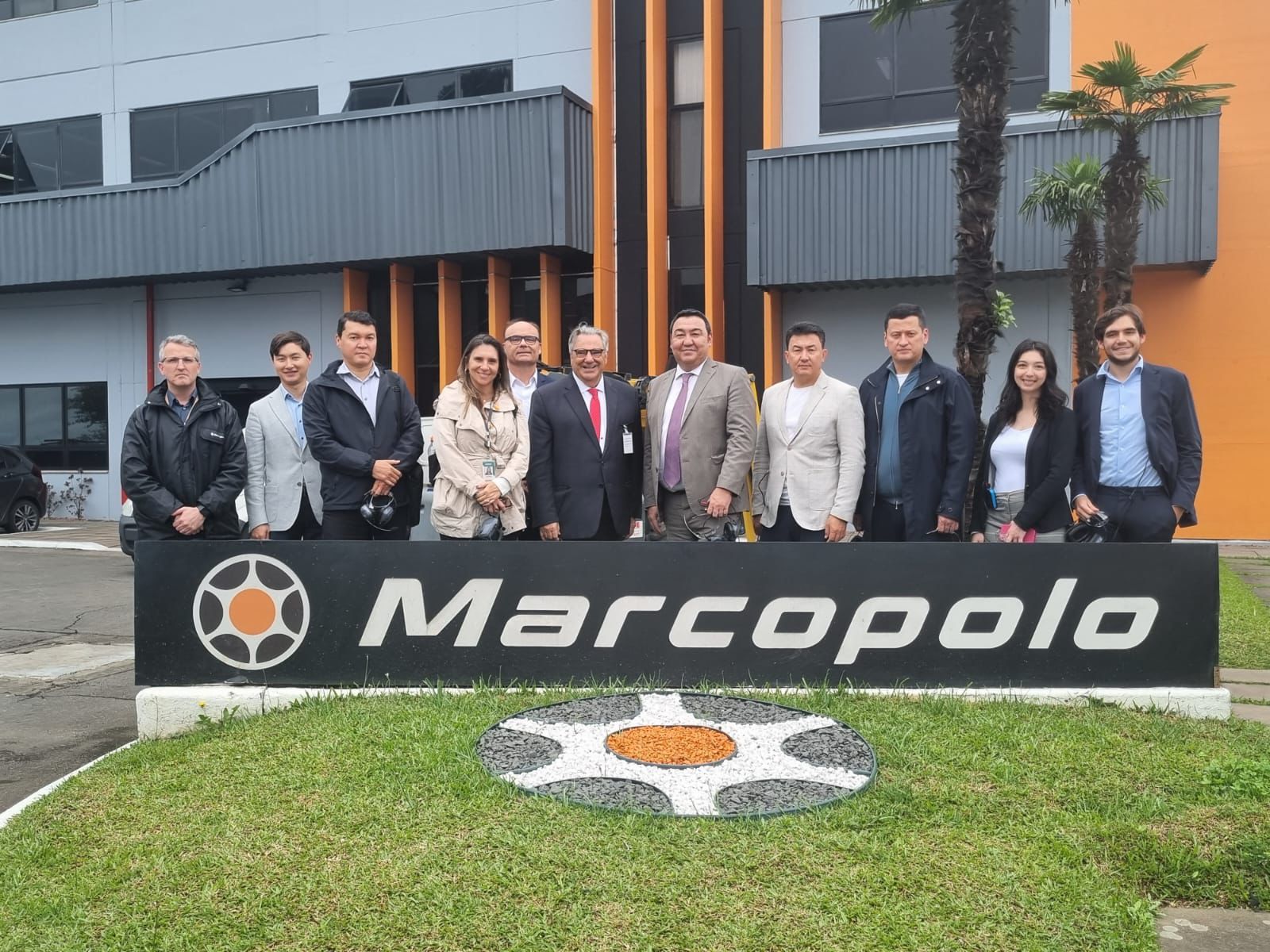 Delegação empresarial do Cazaquistão visitou empresas brasileiras