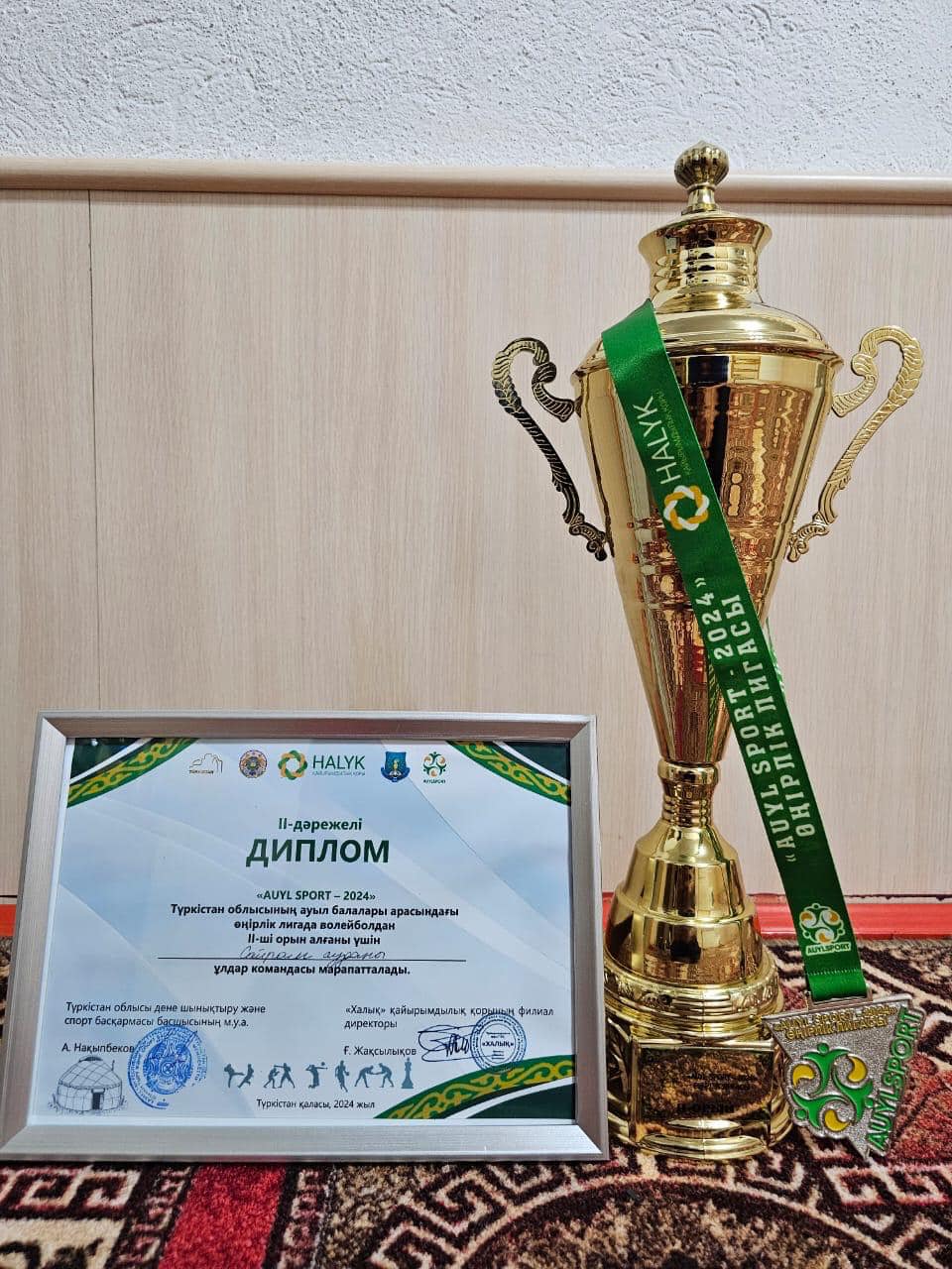 Онлайн порно: Woodman және аққұбалар