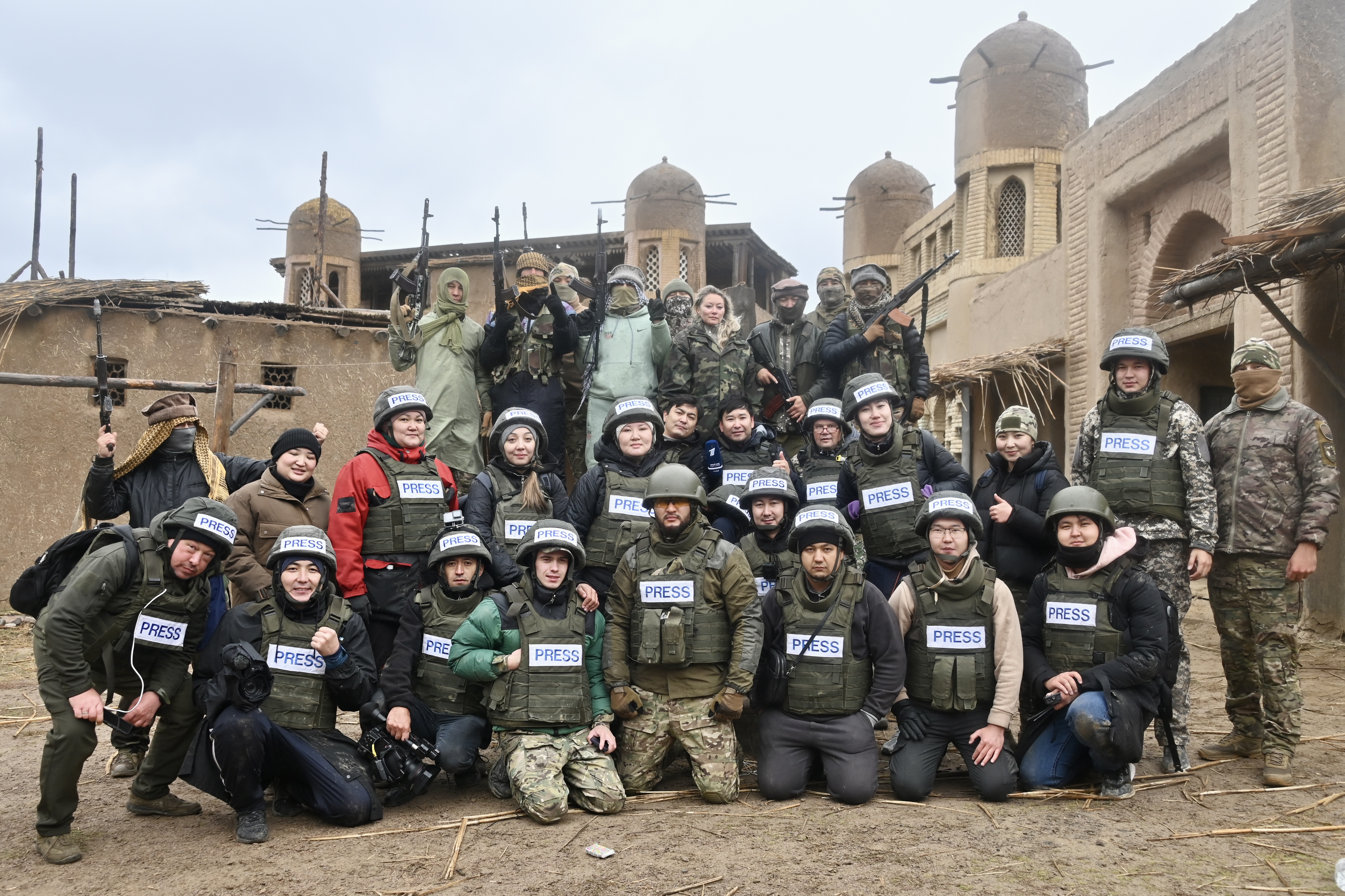 «Военный дискурс-2024»: Минобороны провело обучение  для представителей СМИ по экстремальной журналистике