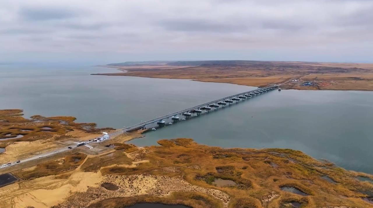 Более 100 камер обеспечивают безопасность на самом длинном мосту в стране через Бухтарминское водохранилище