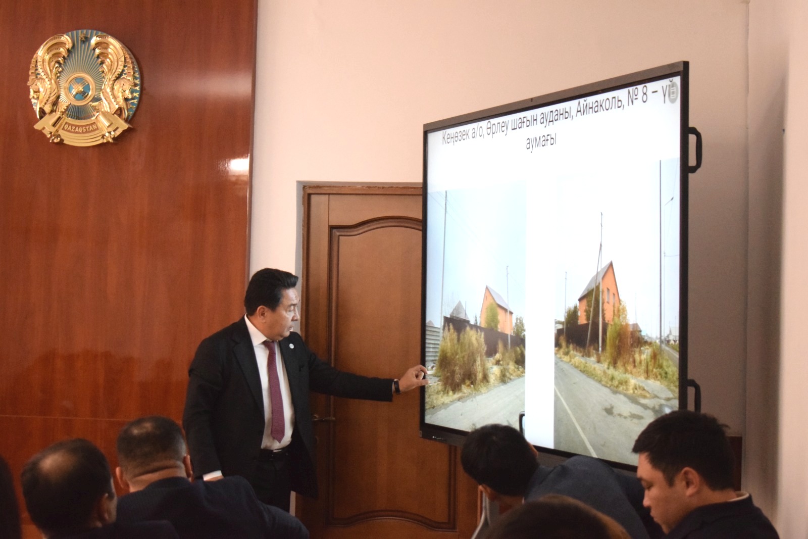 РАБОТА ПО САНИТАРИИ В АТЫРАУ НА ЕЖЕДНЕВНОМ КОНТРОЛЕ: ШАКИР КЕЙКИН ПРИЗВАЛ АКИМОВ СЕЛЬСКИХ ОКРУГОВ И РУКОВОДИТЕЛЕЙ ОТДЕЛОВ ОТВЕТСТВЕННО ПОДХОДИТЬ К САНОЧИСТКЕ