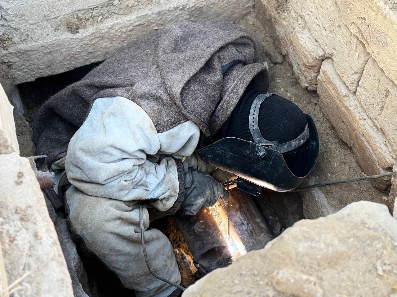 В Актау 25 бригад ведут ремонтные работы по устранению порывов