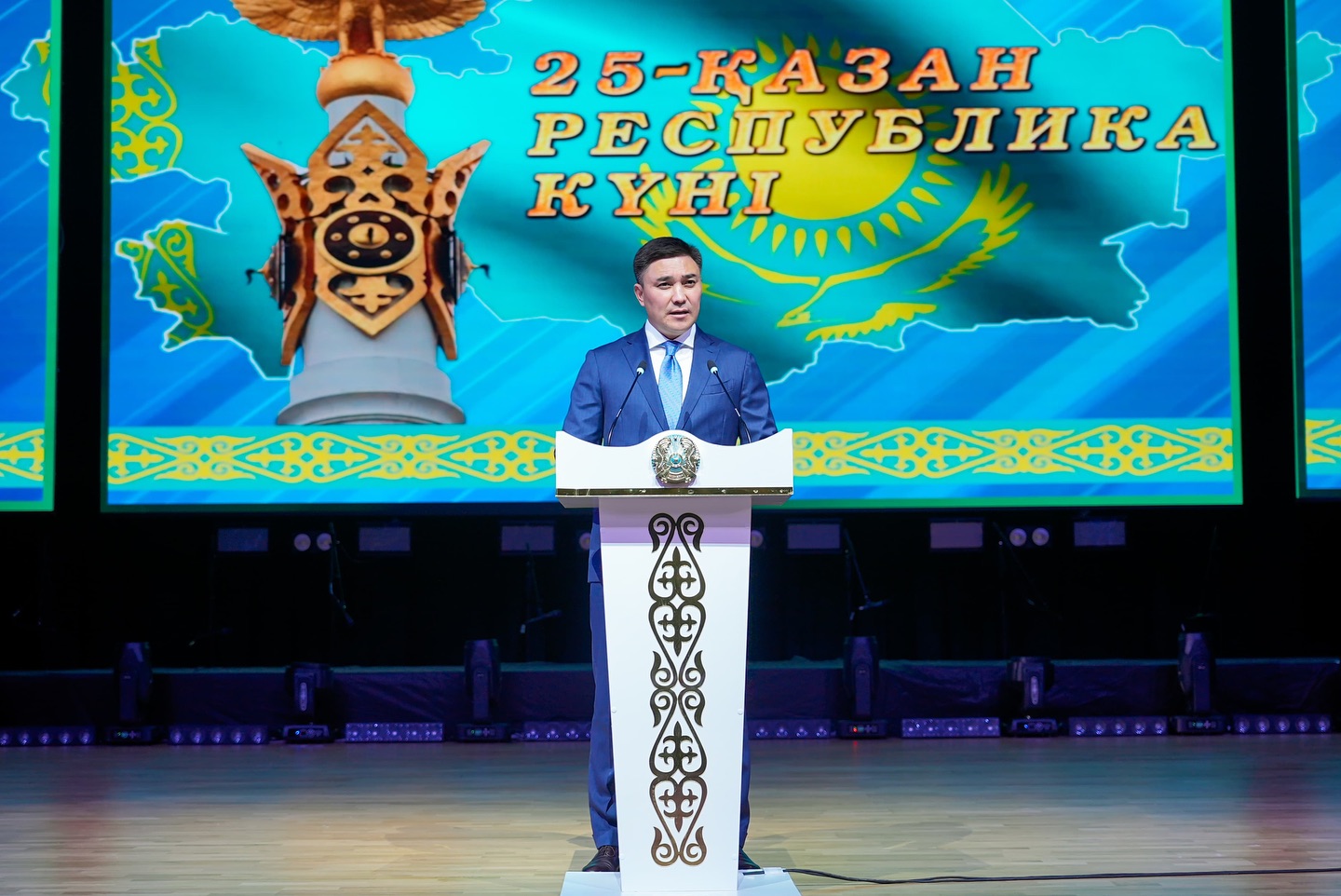 ШЫМКЕНТТЕ РЕСПУБЛИКА КҮНІНЕ АРНАЛҒАН ІС-ШАРА ӨТТІ