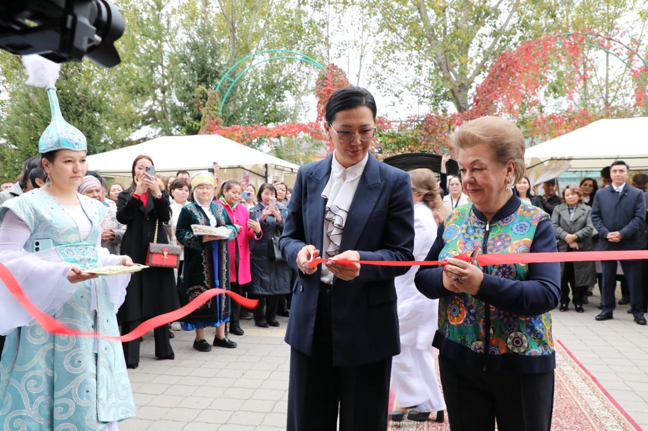 АЛМАТЫДА ЕКІ ЕМХАНАНЫҢ  БАЗАСЫНДА ҮЗДІК ПРАКТИКАЛАР ОРТАЛЫҚТАРЫ АШЫЛДЫ