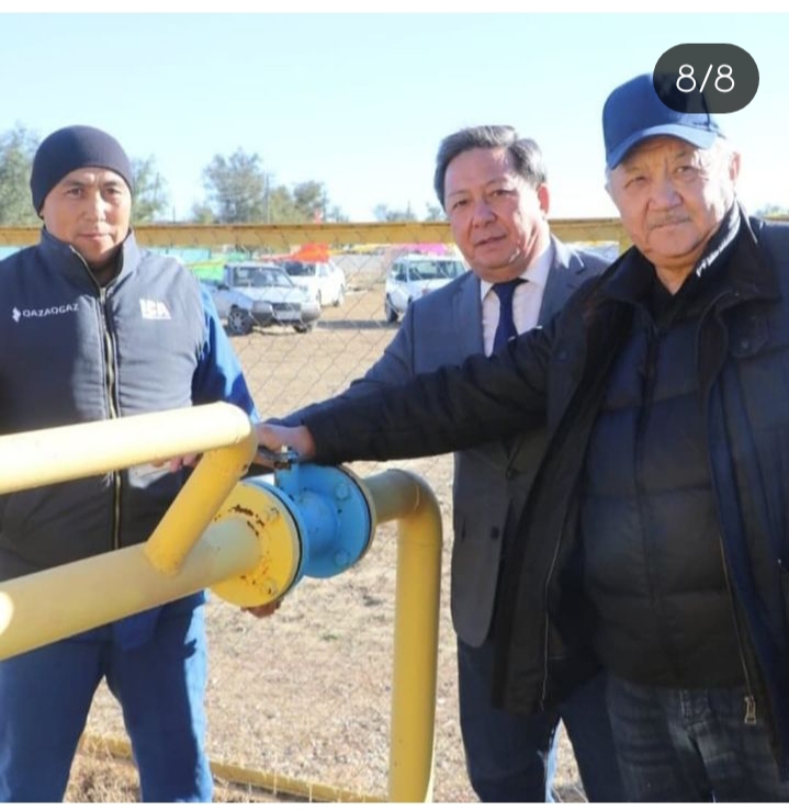СЕЛЬСКИМ ПОСЕЛЕНИЯМ АЛТЫКАРАСУ И ЕНБЕКШИ ВЫДАНО ГОЛУБОЕ ТОПЛИВО