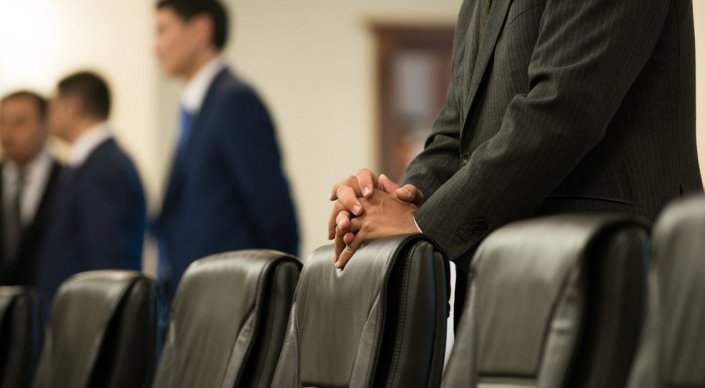 МЕМЛЕКЕТТІК ҚЫЗМЕТТЕГІ ЖАСТАРҒА БЕРІЛГЕН МҮМКІНДІКТЕР