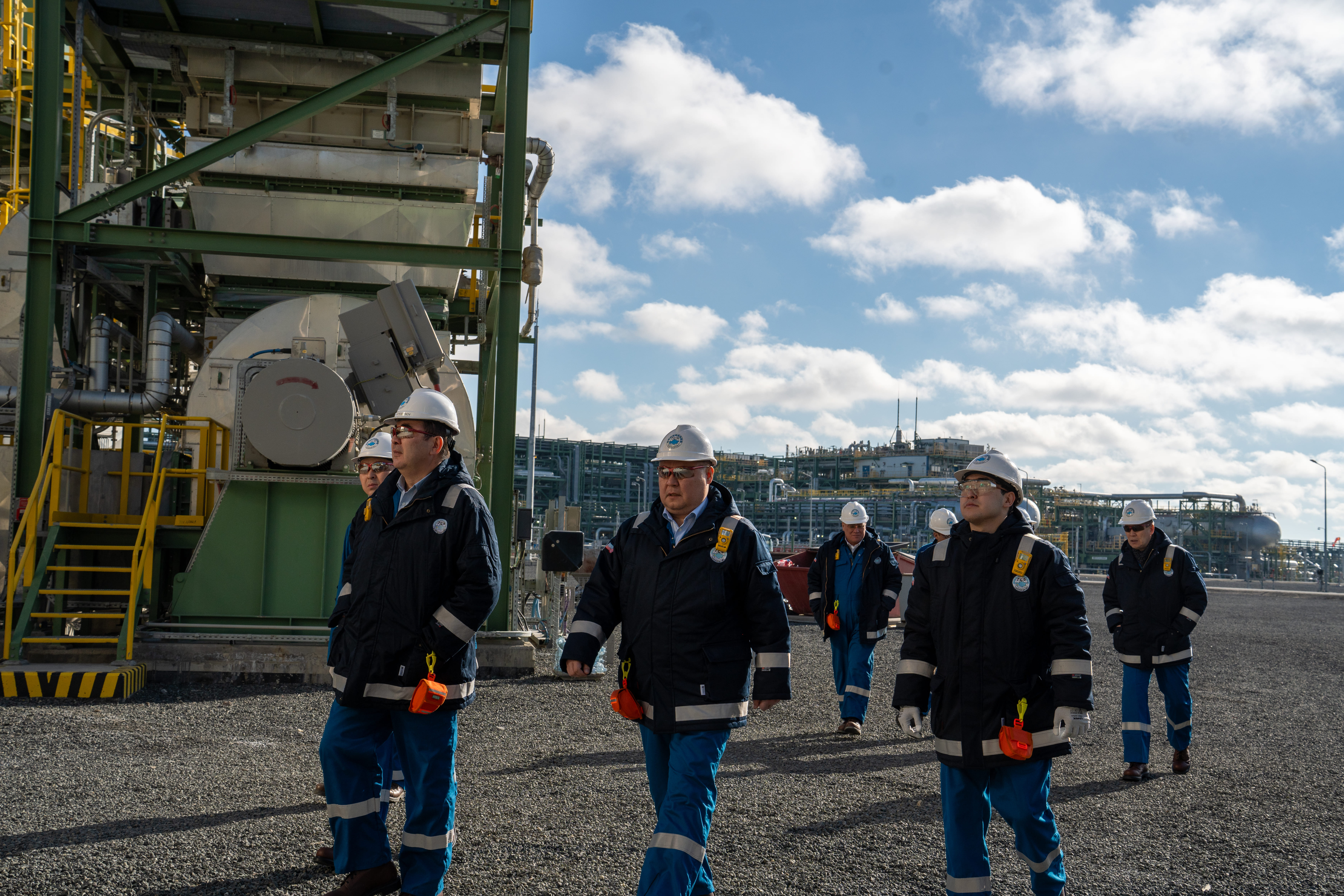 Вице-министр энергетики РК Алибек Жамауов посетил Тенгизское месторождение и оценил ход реализации Проекта будущего расширения