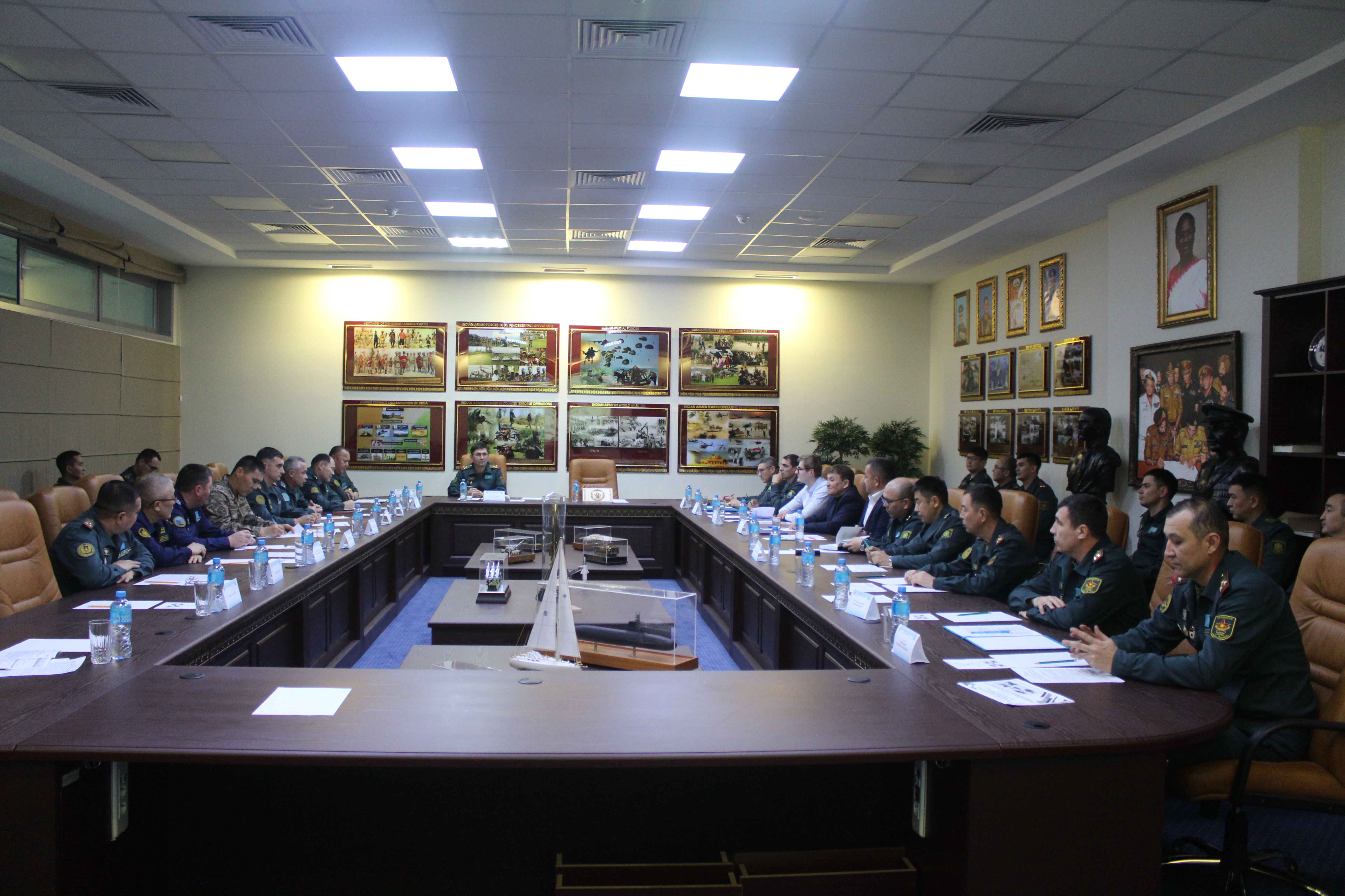 Әскери байланысшылар ведомствоаралық өзара іс-қимыл  мен кадрларды даярлау перспективаларын талқылады