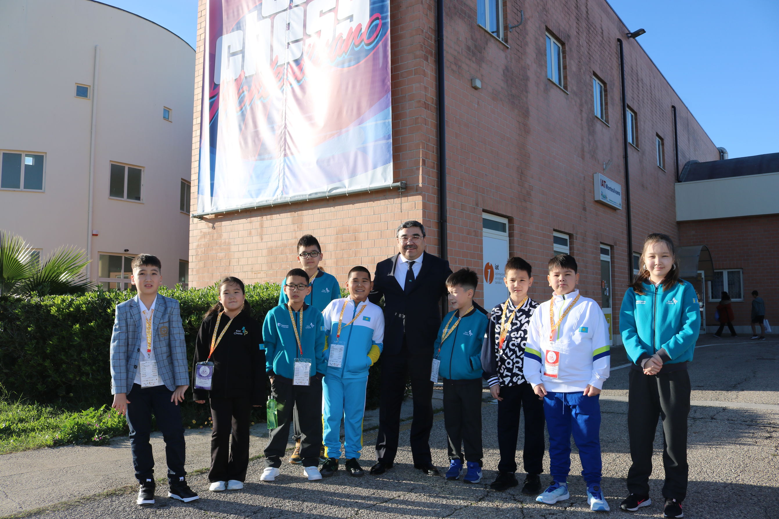 Gli atleti kazaki partecipano al Campionato mondiale di scacchi cadetti (U8-U12) a Montesilvano