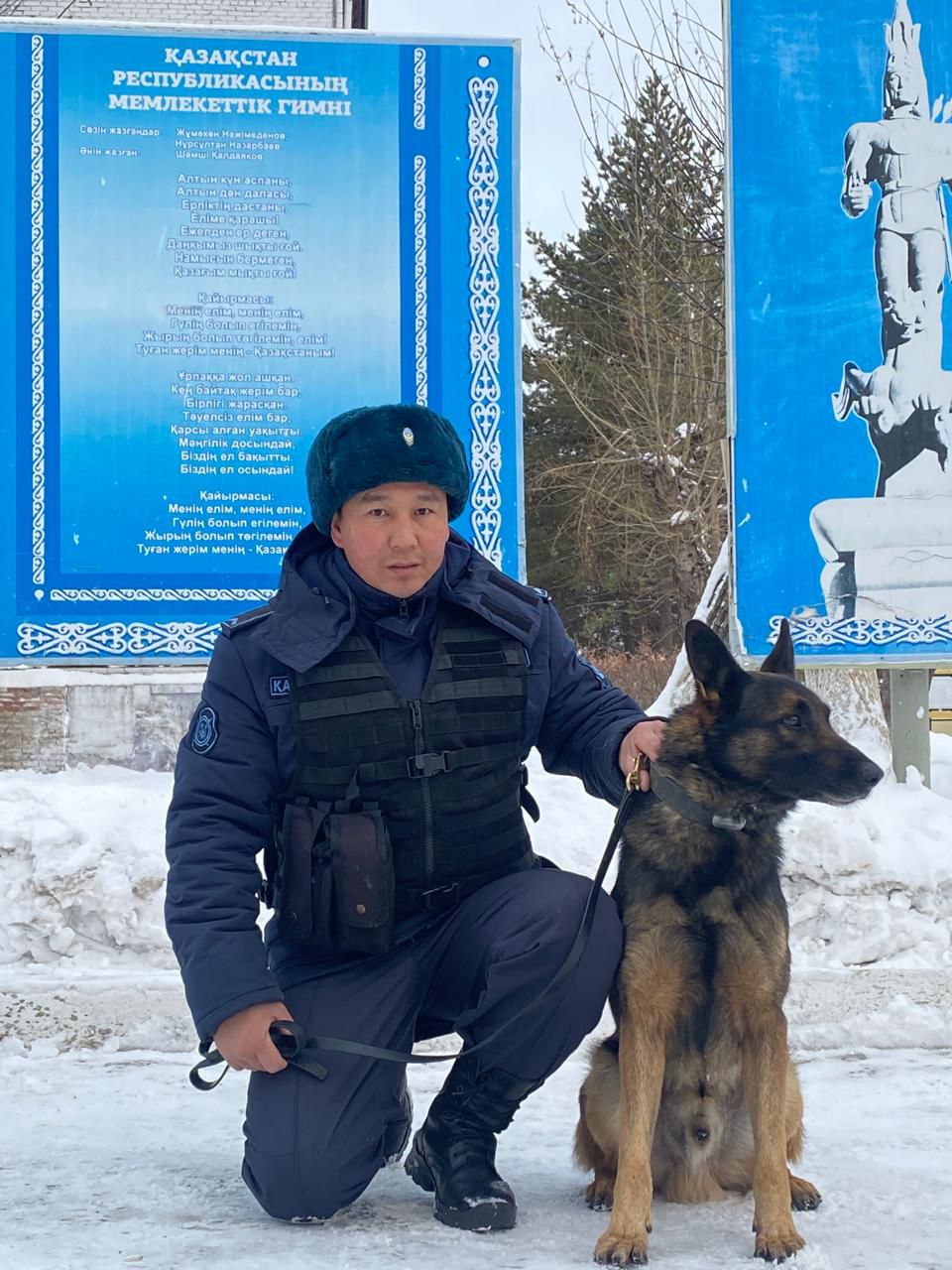 Служебная собака помогла гвардейцам найти наркотики