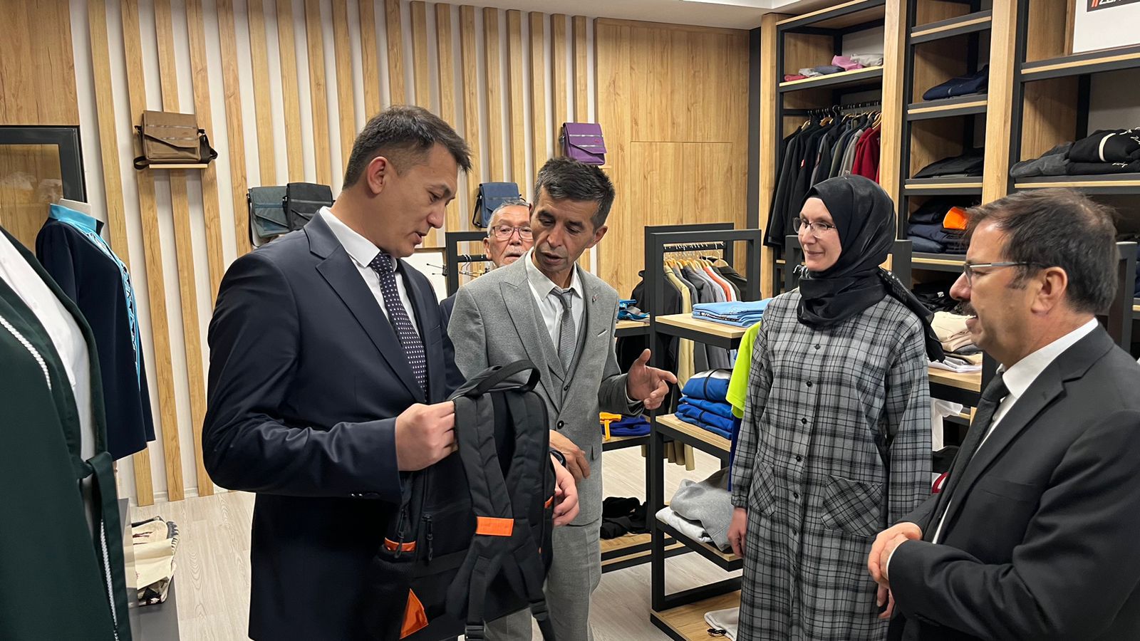 ТҮРКІСТАН: САУРАНДЫҚ ДЕЛЕГАЦИЯ ТҮРКИЯНЫҢ КОНИЯ ҚАЛАСЫНА ІССАПАРМЕН БАРДЫ