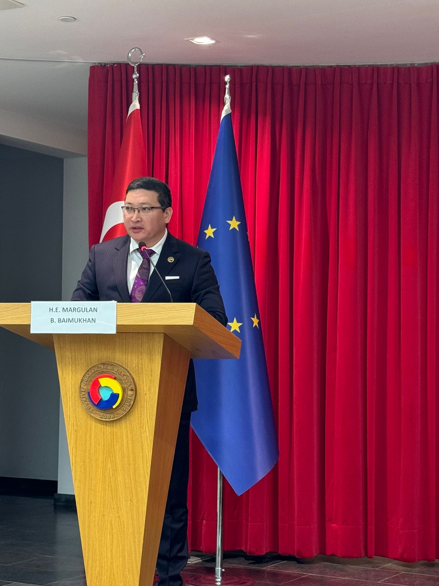 Prospects of the Trans-Caspian International Transport Route Discussed in Brussels