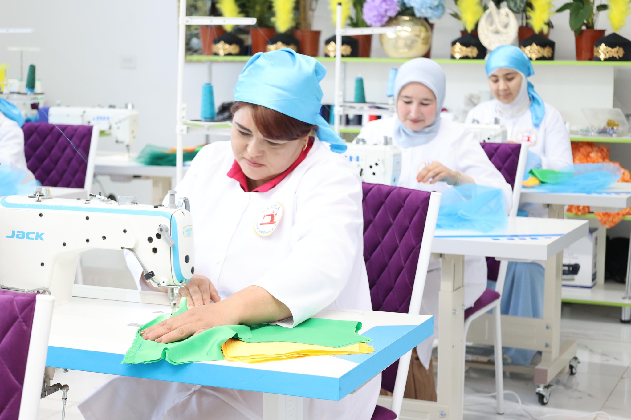 ТҮРКІСТАН: САУРАНДА ТІГІН ЦЕХЫ АШЫЛДЫ