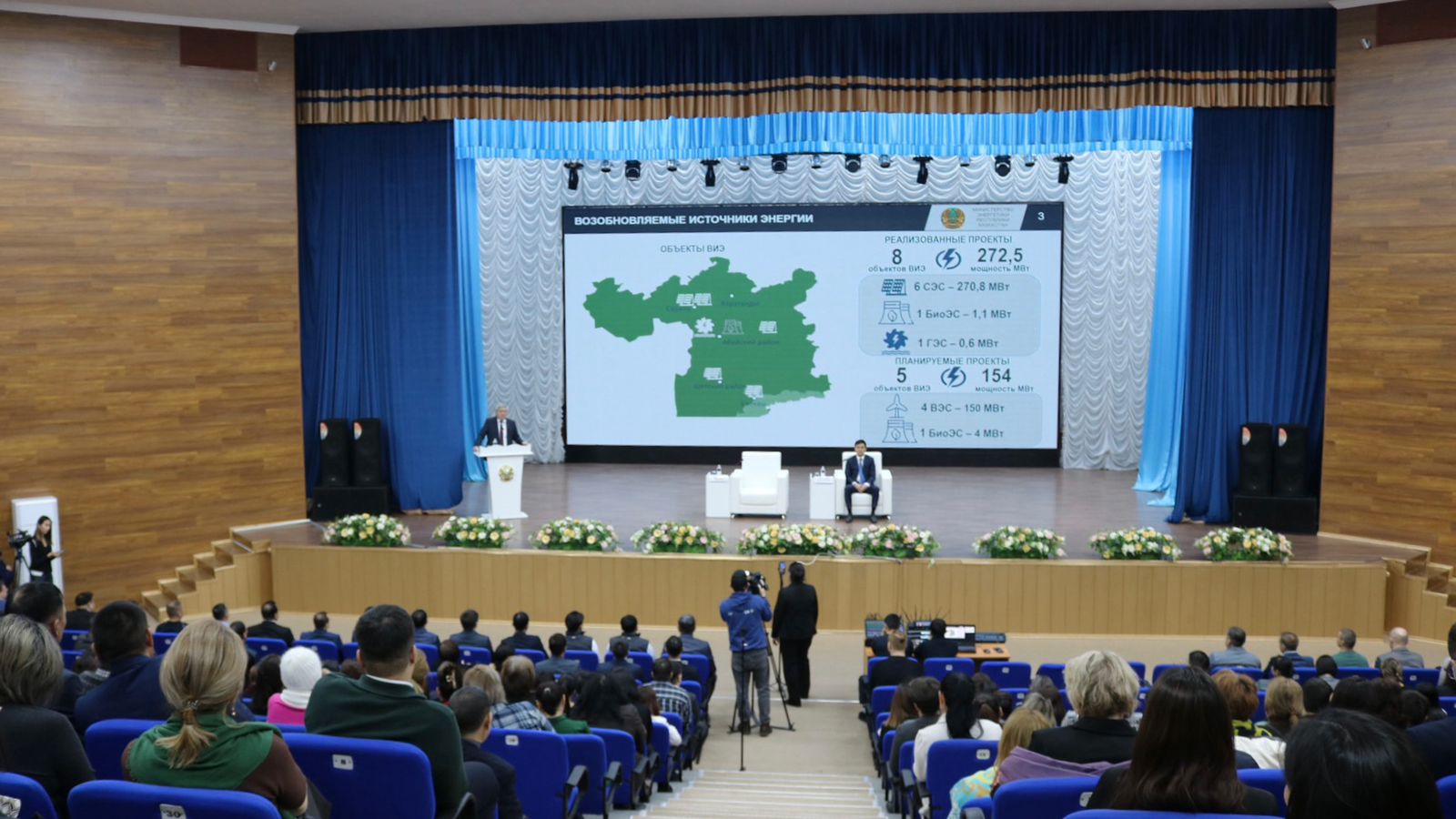 Сұңғат Есімханов Қарағанды облысының тұрғындарымен кездесті