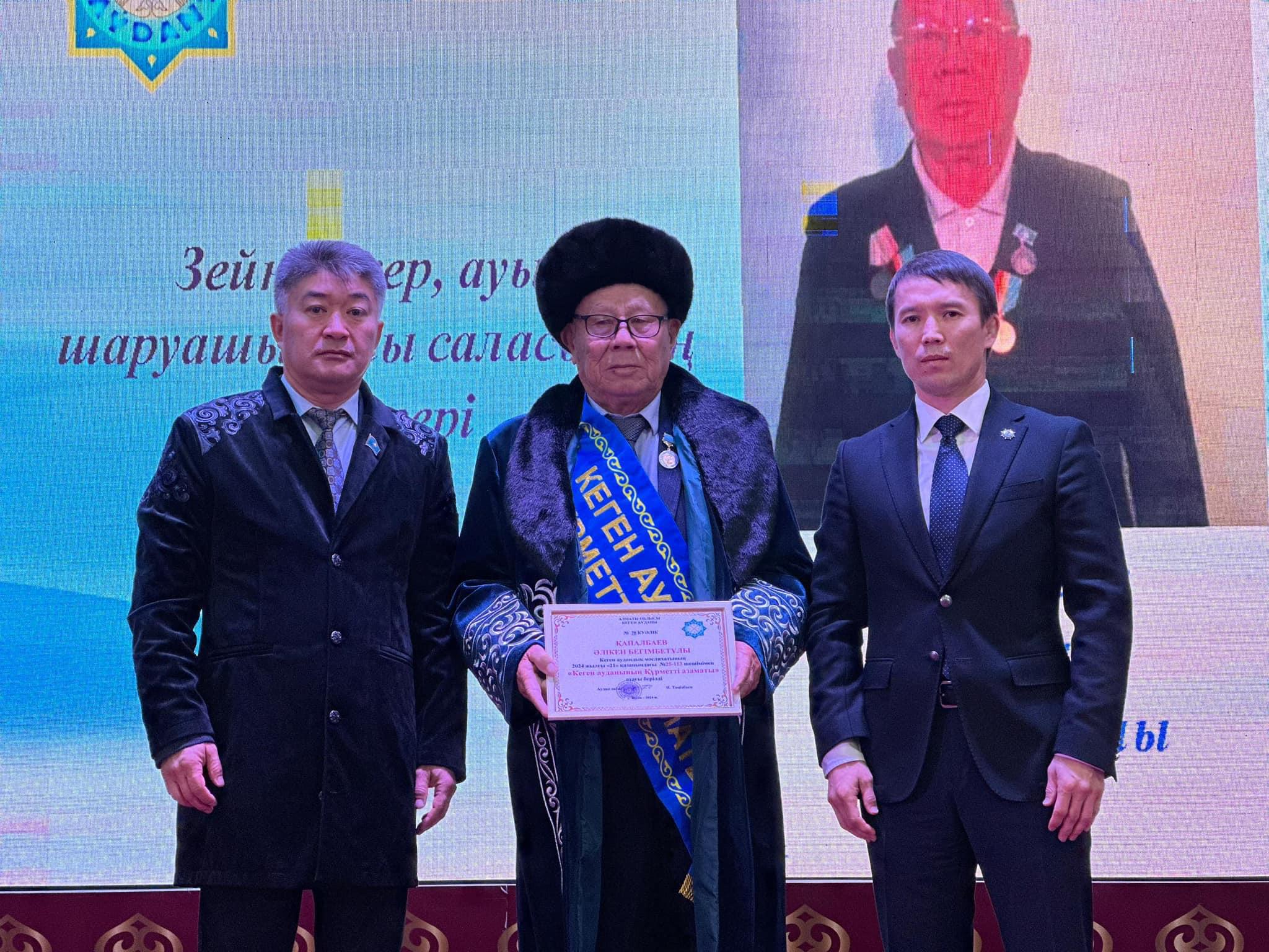 Әйел оргазмы бейнеленген эротикалық порно