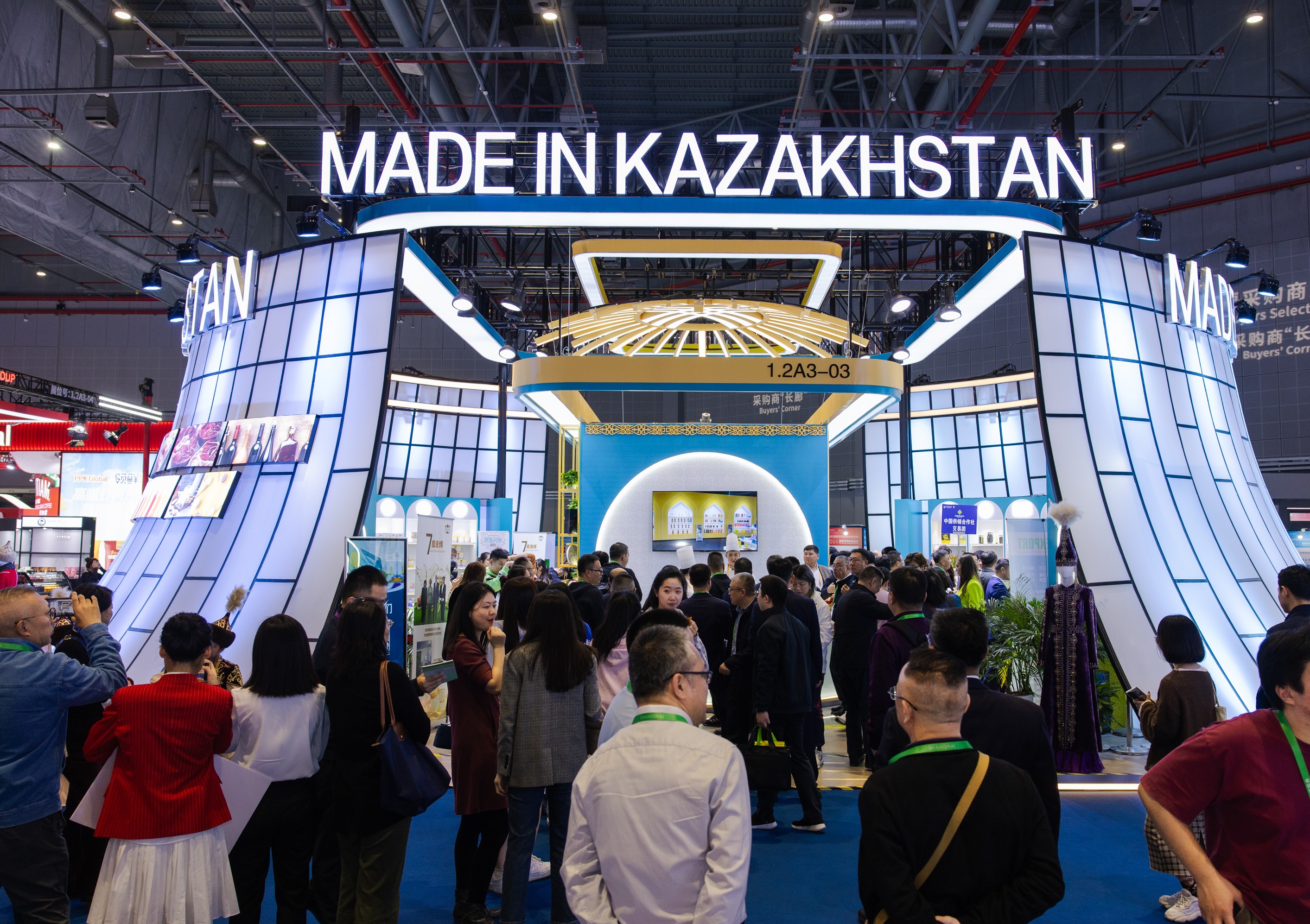 Қазақстан CIIE 2024-тің алғашқы күнінде 50 миллион доллар сомасында экспорттық келісімшарттарға қол қойды