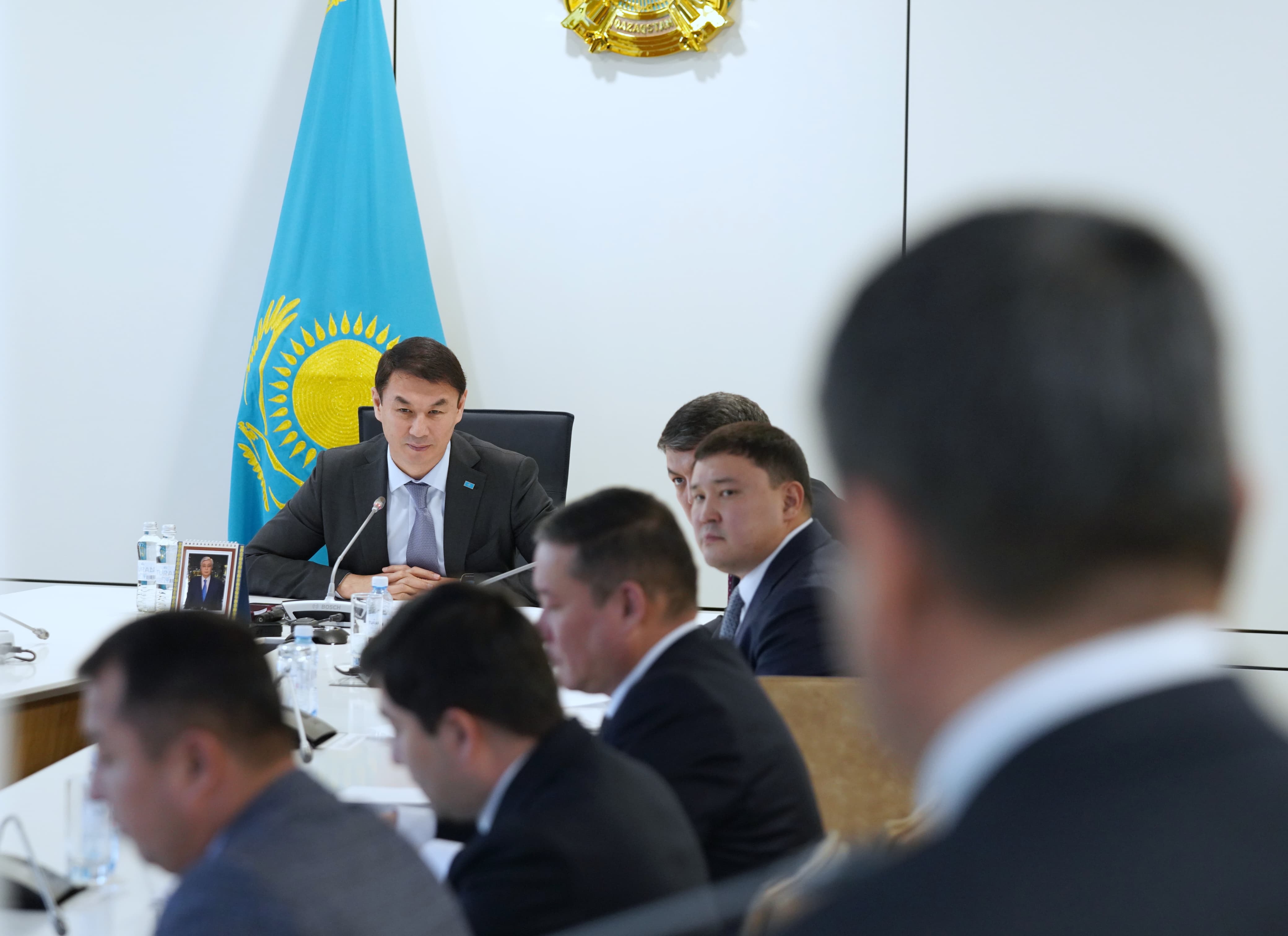 ТҮРКІСТАН: АУЫЛ ШАРУАШЫЛЫҒЫ САЛАСЫНДАҒЫ ӨЗЕКТІ МӘСЕЛЕЛЕР ЗЕРДЕЛЕНДІ