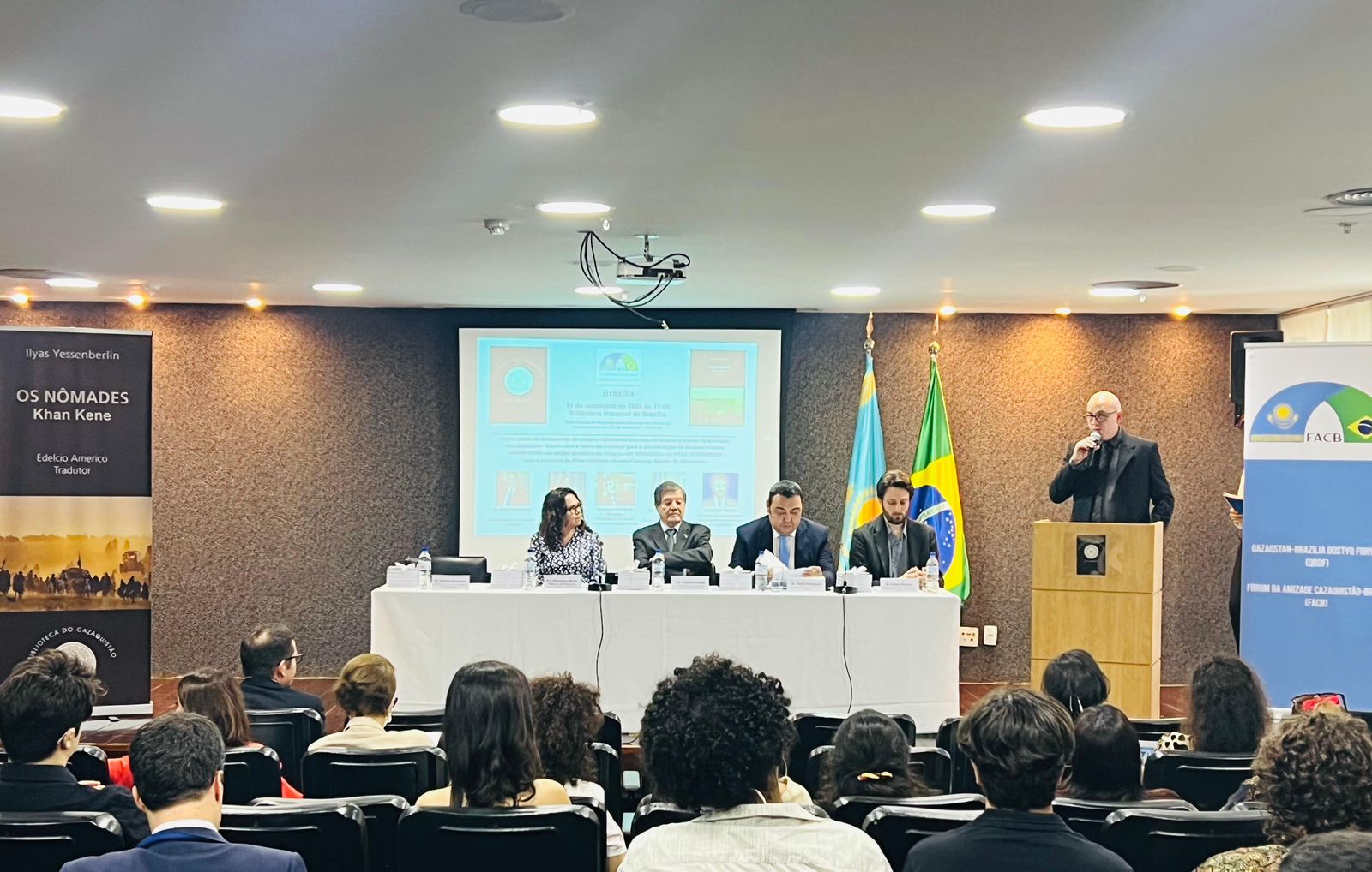 O lançamento do terceiro livro da trilogia “Os Nômades”  de Ilyas Yesenberlin no Brasil