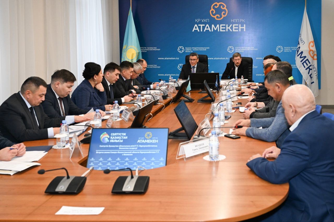 СҚО әкімі кәсіпкерлермен кездесті
