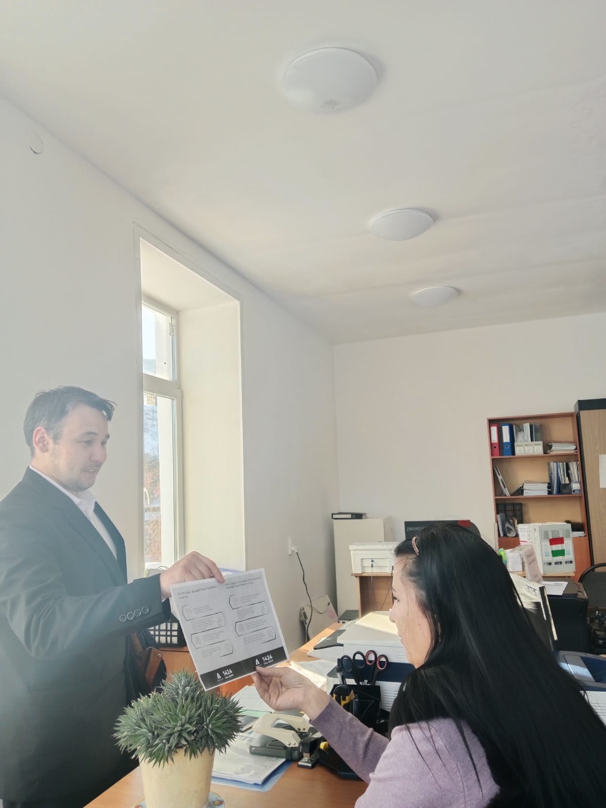 Халыққа сыбайлас жемқорлық көріністерін қалай хабарлау керектігін түсіндіреміз
