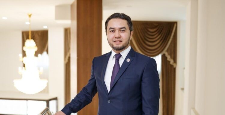 Шерзод Пулатов қазақстандықтарды Тәуелсіздік күнімен құттықтады