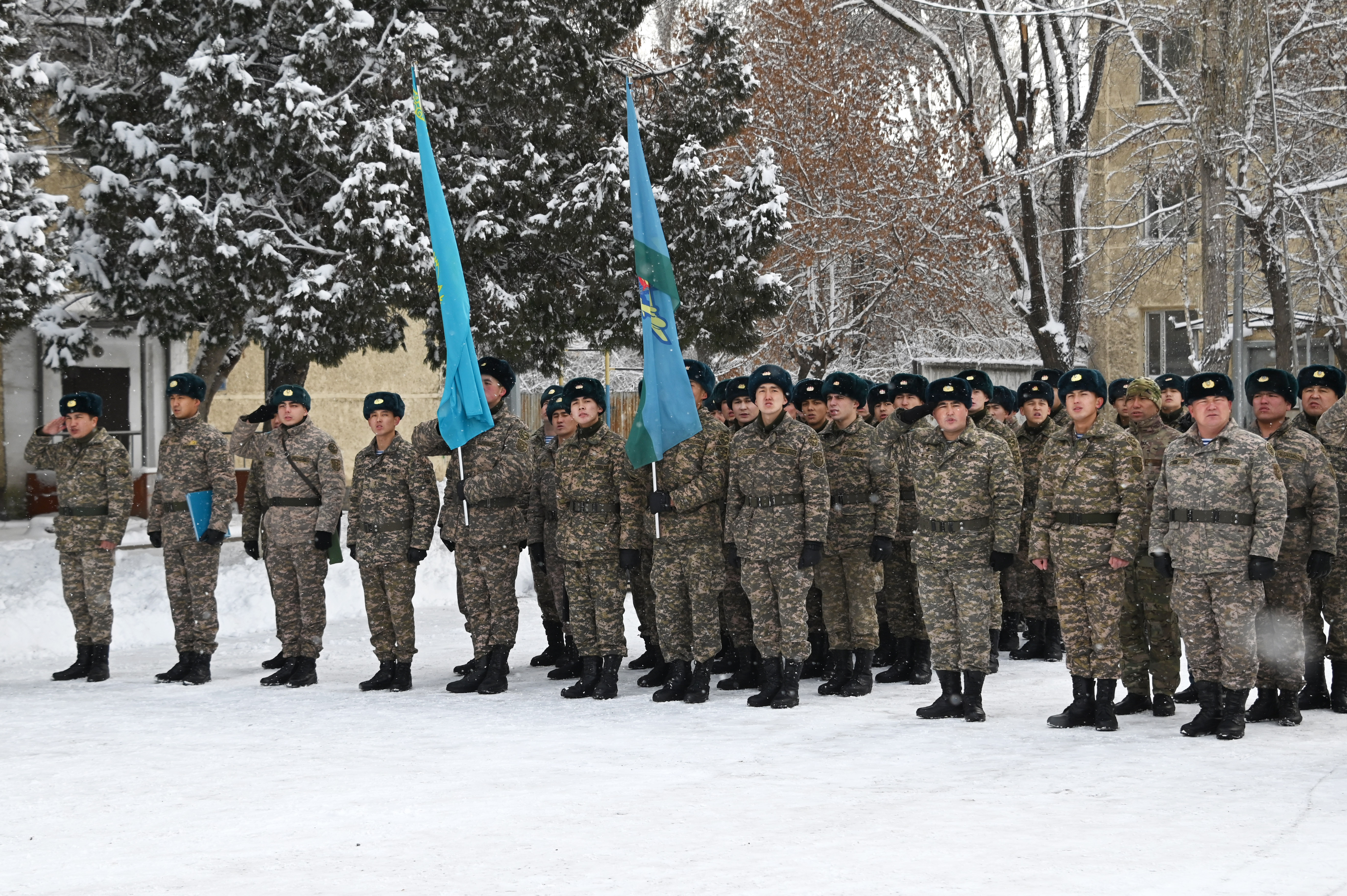 Военнослужащие Вооруженных сил торжественно отметили День Независимости