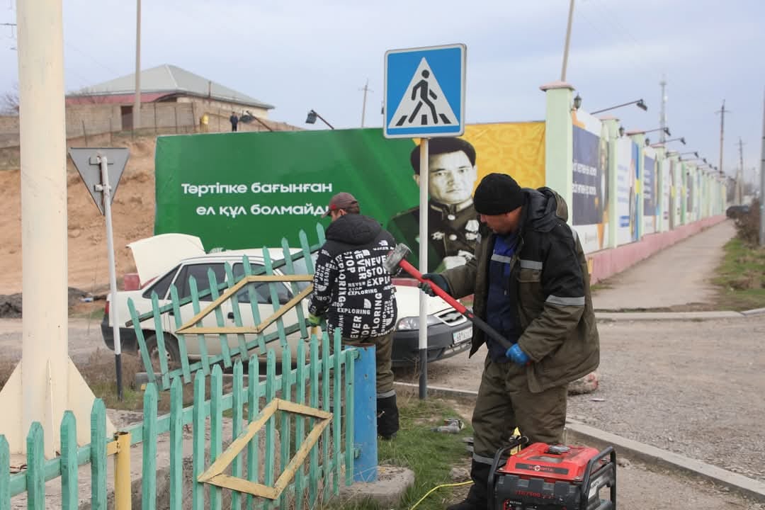 ТҮРКІСТАН:  САРЫАҒАШТА ТАЗАЛЫҚ ЖҰМЫСТАРЫ ТҰРАҚТЫ ТҮРДЕ ЖҮРГІЗІЛУДЕ