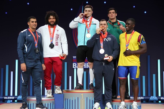 Қарағандылықтардың халықаралық аренадағы спорттық жетістіктері: ауыр атлет алтын алды және ережесіз жекпе-жек шебері екінші мәрте чемпион атанды