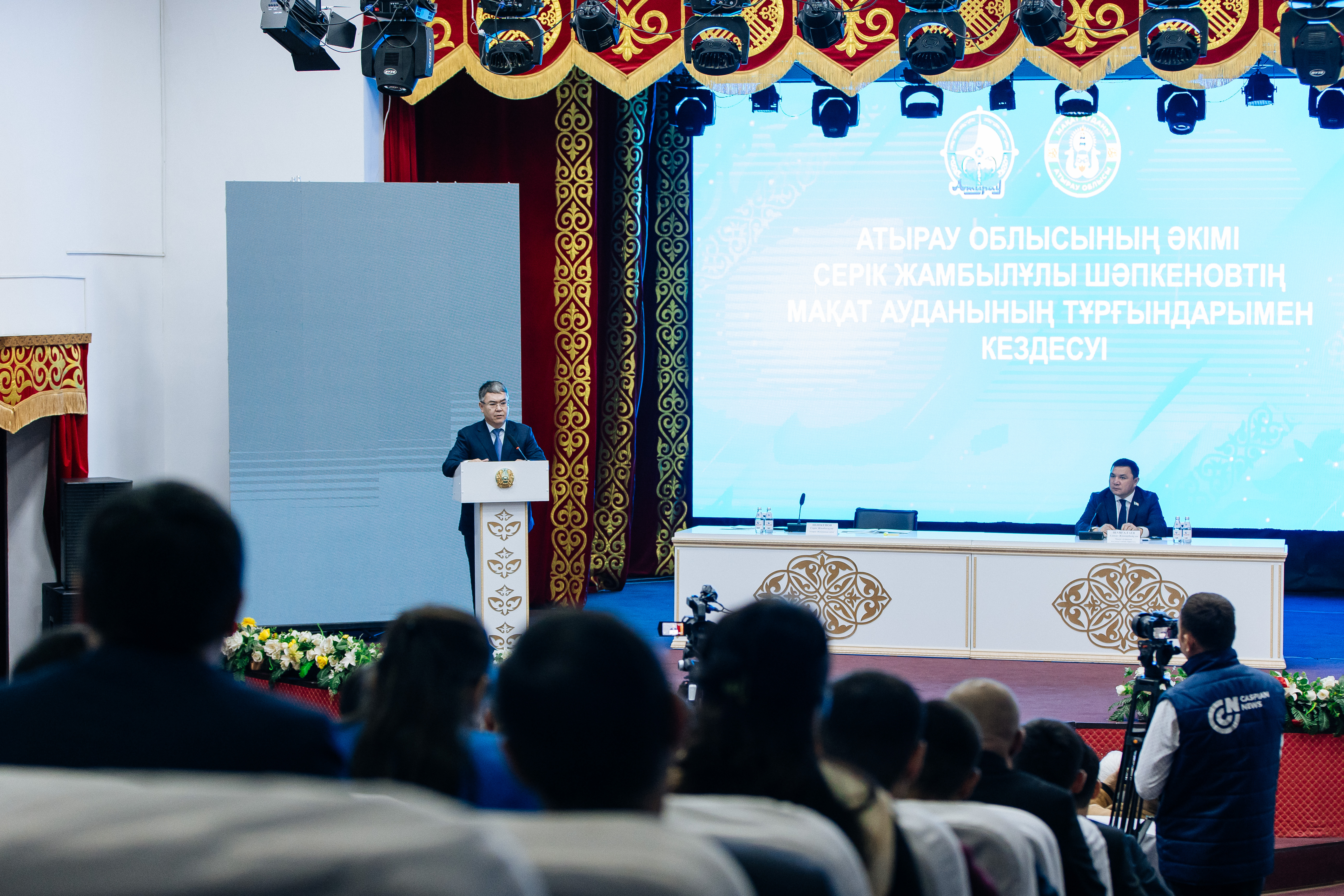 Аймақ басшысы Серік Шәпкенов Мақат ауданының тұрғындарымен кездесті