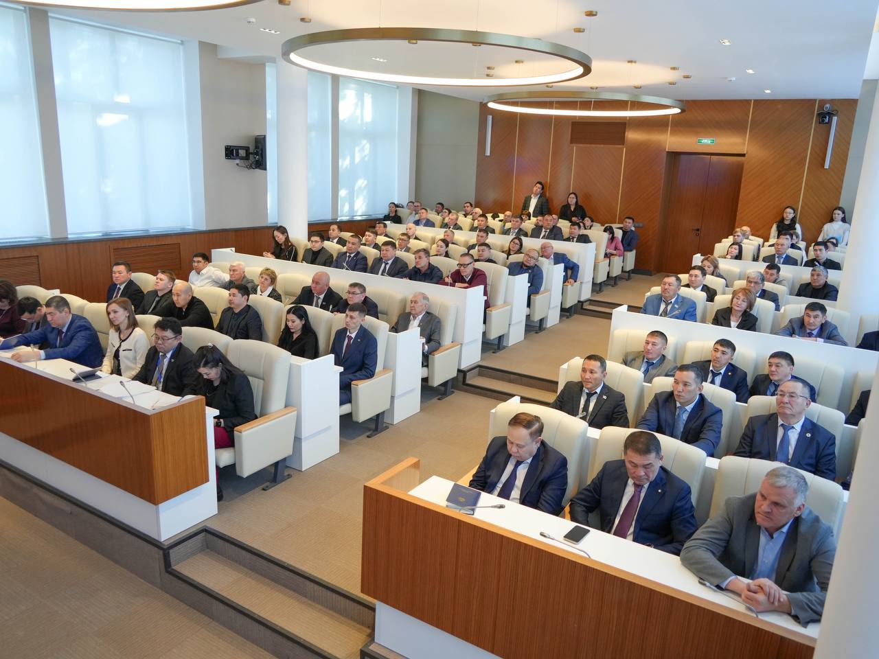 Тарбағатайда дене шынықтыру-сауықтыру кешенінің құрылысы басталды: Ербол Мырзабосынов ШҚО-да есеп беру кездесуін өткізді