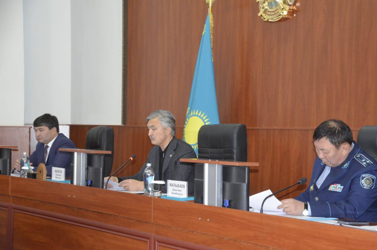 «Заң мен тәртіп» идеологиясын жүзеге асыру: Жамбыл облысының прокуроры Талас ауданының тұрғындарымен кездесті