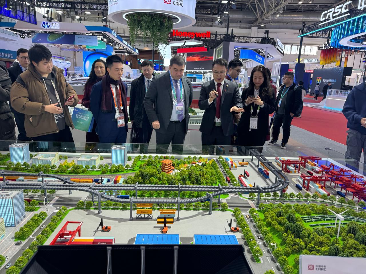 ТҮРКІСТАНДЫҚ ДЕЛЕГАЦИЯ ҚЫТАЙДА ӨТКЕН CISCE ХАЛЫҚАРАЛЫҚ КӨРМЕСІНЕ ҚАТЫСТЫ