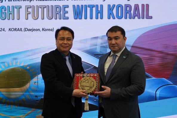 ТҮРКІСТАН ОБЛЫСЫНЫҢ ДЕЛЕГАЦИЯСЫ КОРЕЯ КОМПАНИЯЛАРЫМЕН КЕЛІССӨЗДЕР ЖҮРГІЗДІ