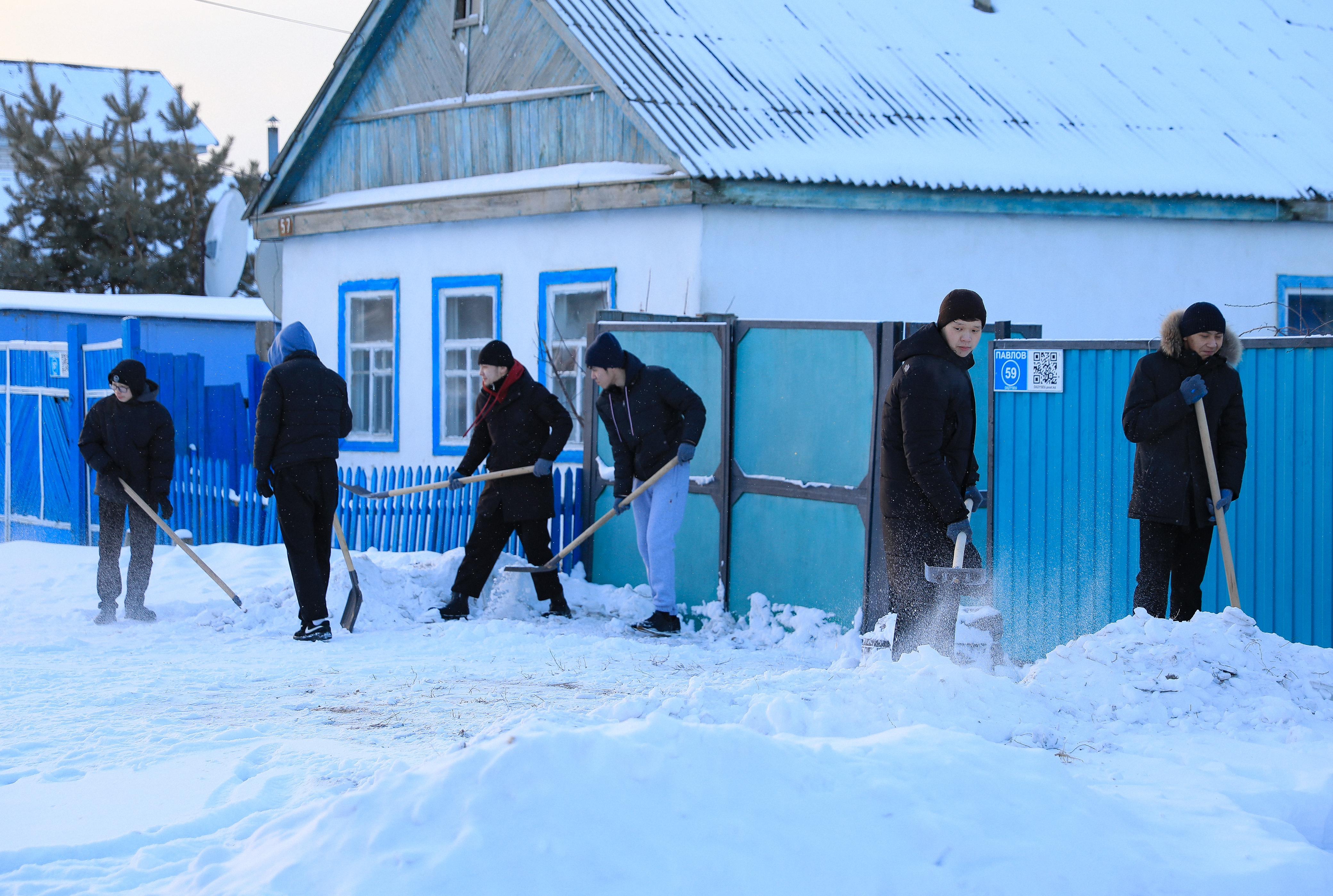  «Таза Қазақстан»: «Таза аула – аға ұрпаққа қамқорлық»