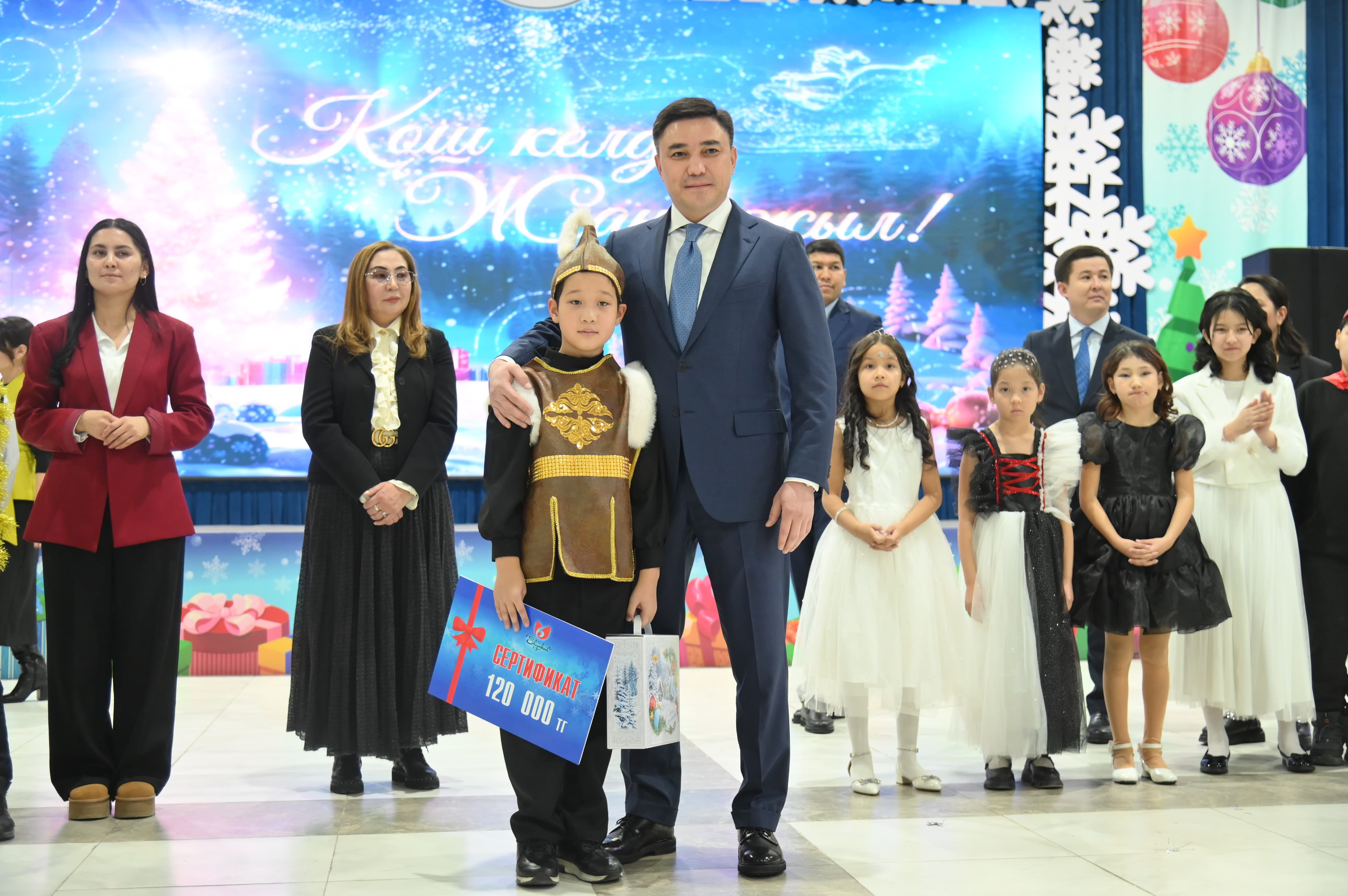 ШЫМКЕНТТЕ БАЛАЛАРҒА АРНАЛҒАН ПРЕЗИДЕНТТІК ШЫРША ӨТТІ