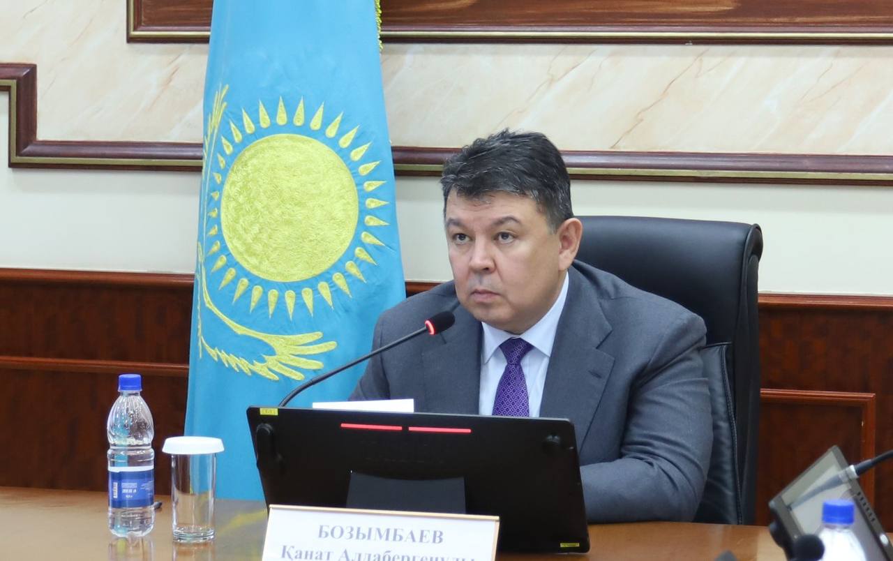 Крушение самолета в Актау: Правительственная комиссия провела заседание штаба