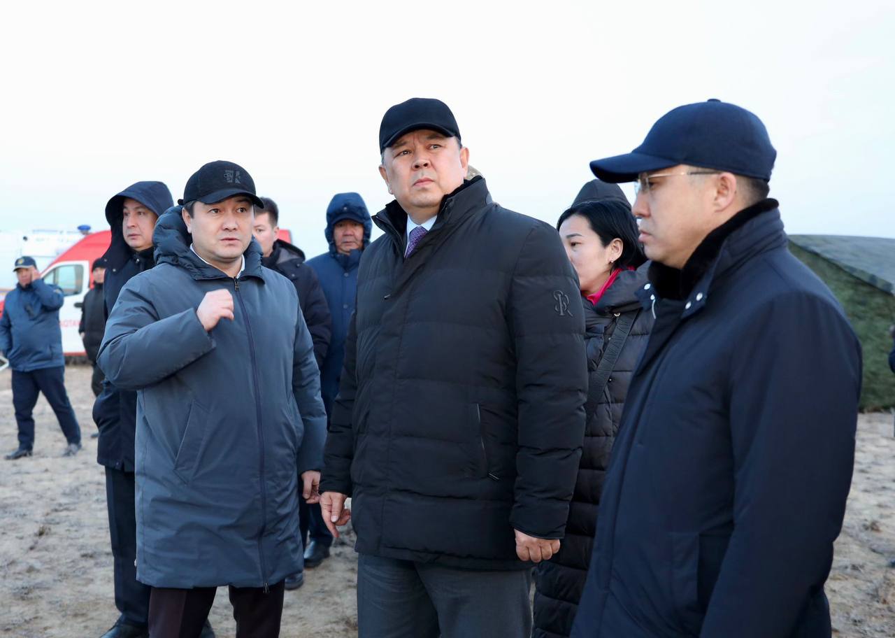 Үкімет жанынан құрылған комиссия Ақтаудағы ұшақ апаты орнында жұмысын бастады