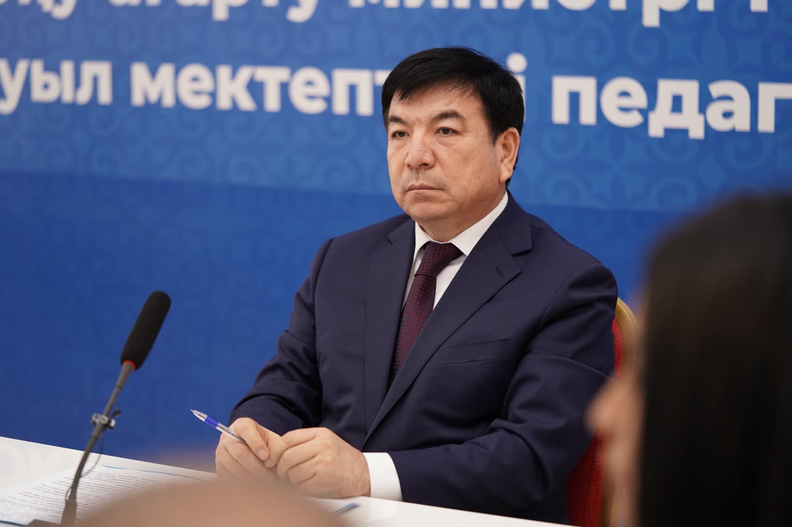 Ғани Бейсембаев ауыл мектептерінің педагогтерімен кездесті