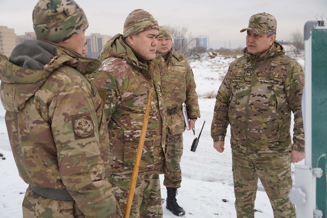 Камин жанындағы романтикалық түн порно видеоны қазір қараңыз