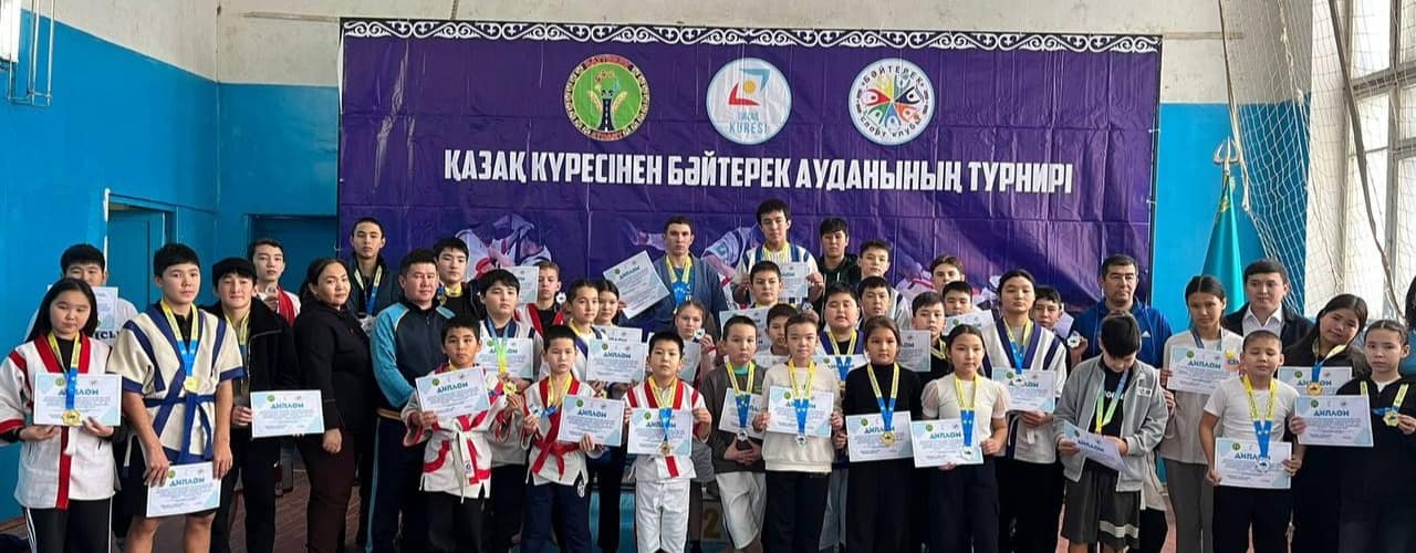 Тәуелсіздік күніне орай Белес ауылында ауданаралық қазақ күресінен турнир өтті.