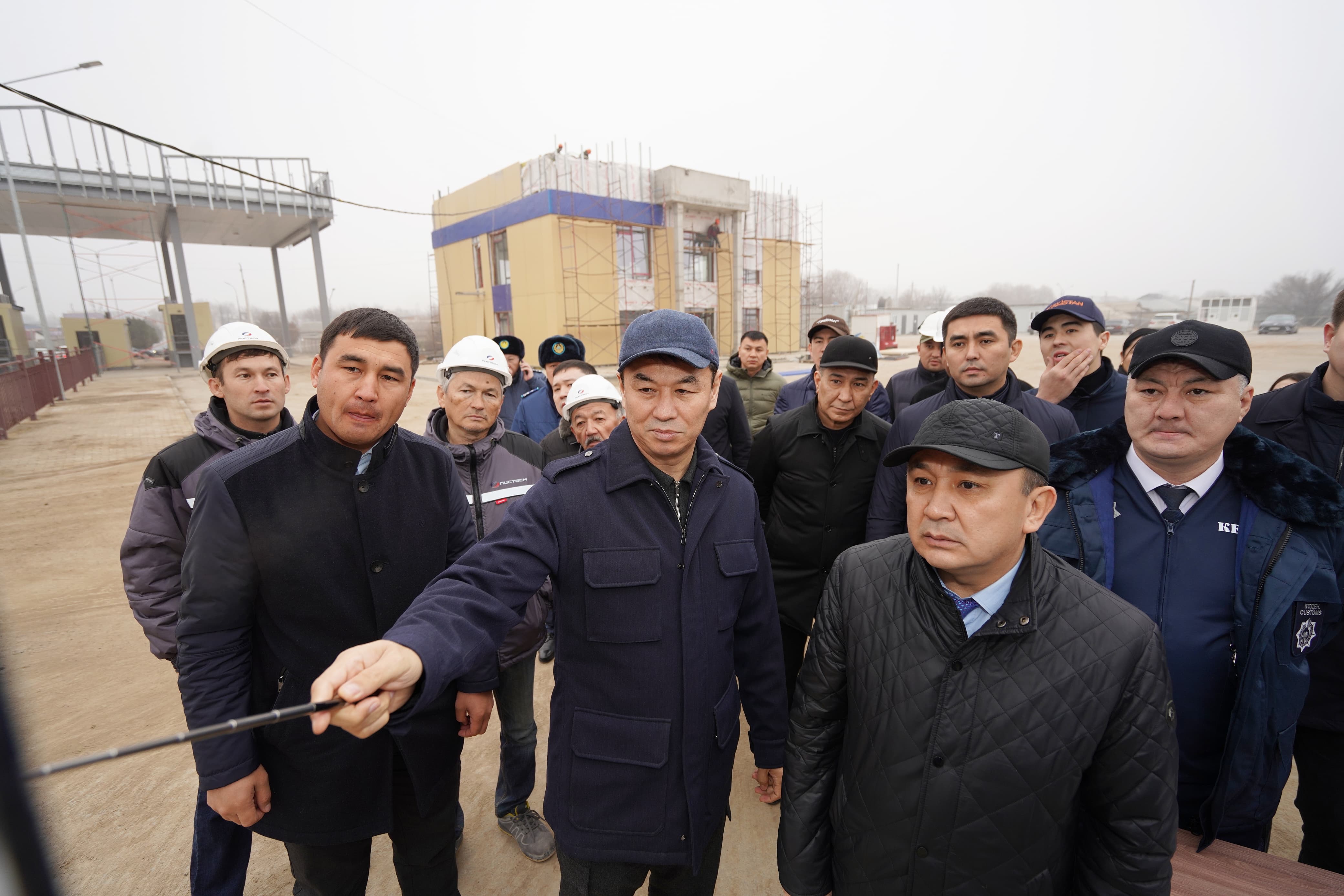 ТҮРКІСТАН ОБЛЫСЫНЫҢ ӘКІМІ КЕДЕН БЕКЕТТЕРІН ЖӨНДЕУ ЖҰМЫСТАРЫМЕН ТАНЫСТЫ