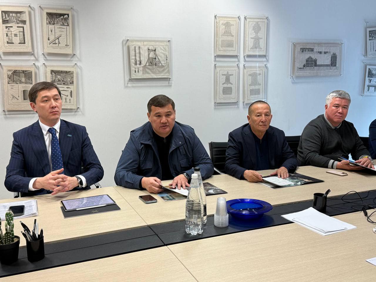 Сыр өңірінің делегациясы Флоренция қаласындағы тері өңдейтін өнеркәсіп қауымдастығының жұмысымен танысты