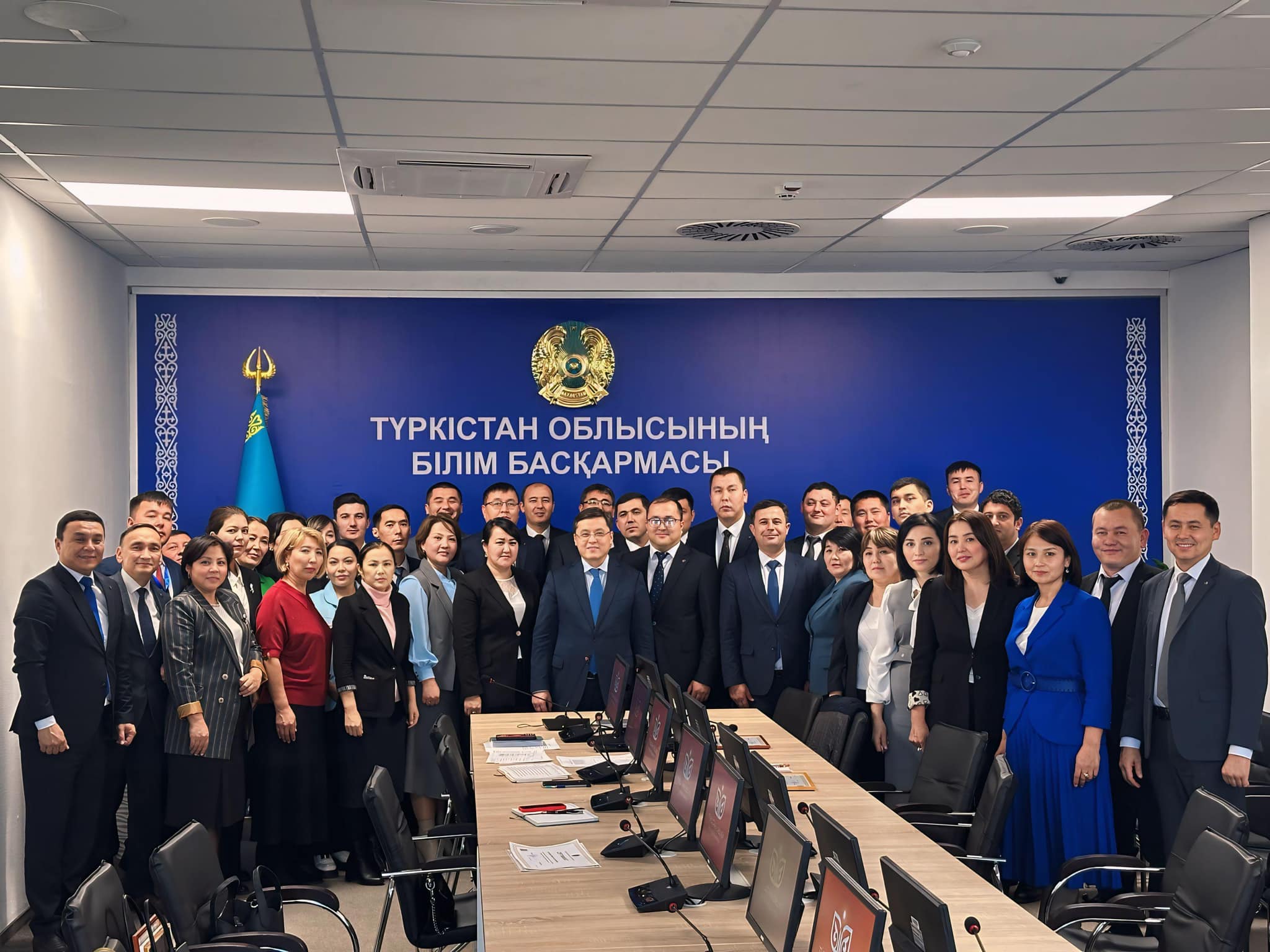 ТҮРКІСТАН: КАДРЛЫҚ РЕЗЕРВТЕГІ ҮЗДІК ПЕДАГОГТАР ДИРЕКТОРЛЫҚҚА КОНКУРССЫЗ ТАҒАЙЫНДАЛАДЫ